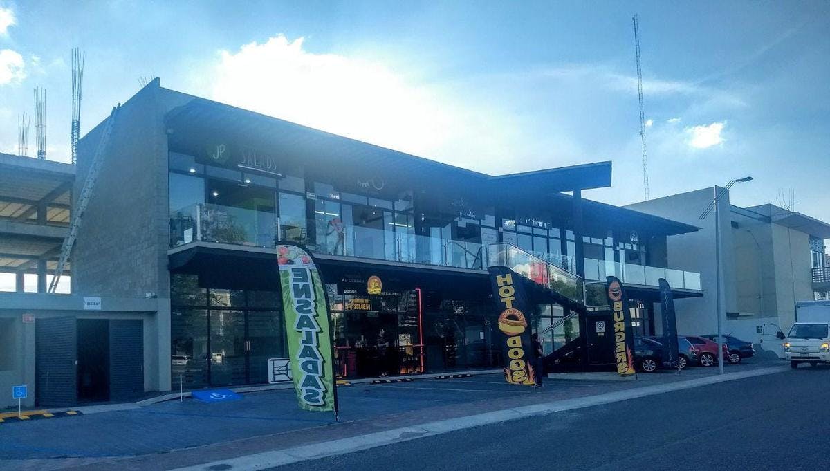 Local Comercial Spot2