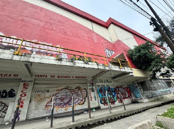 Local Comercial Spot2