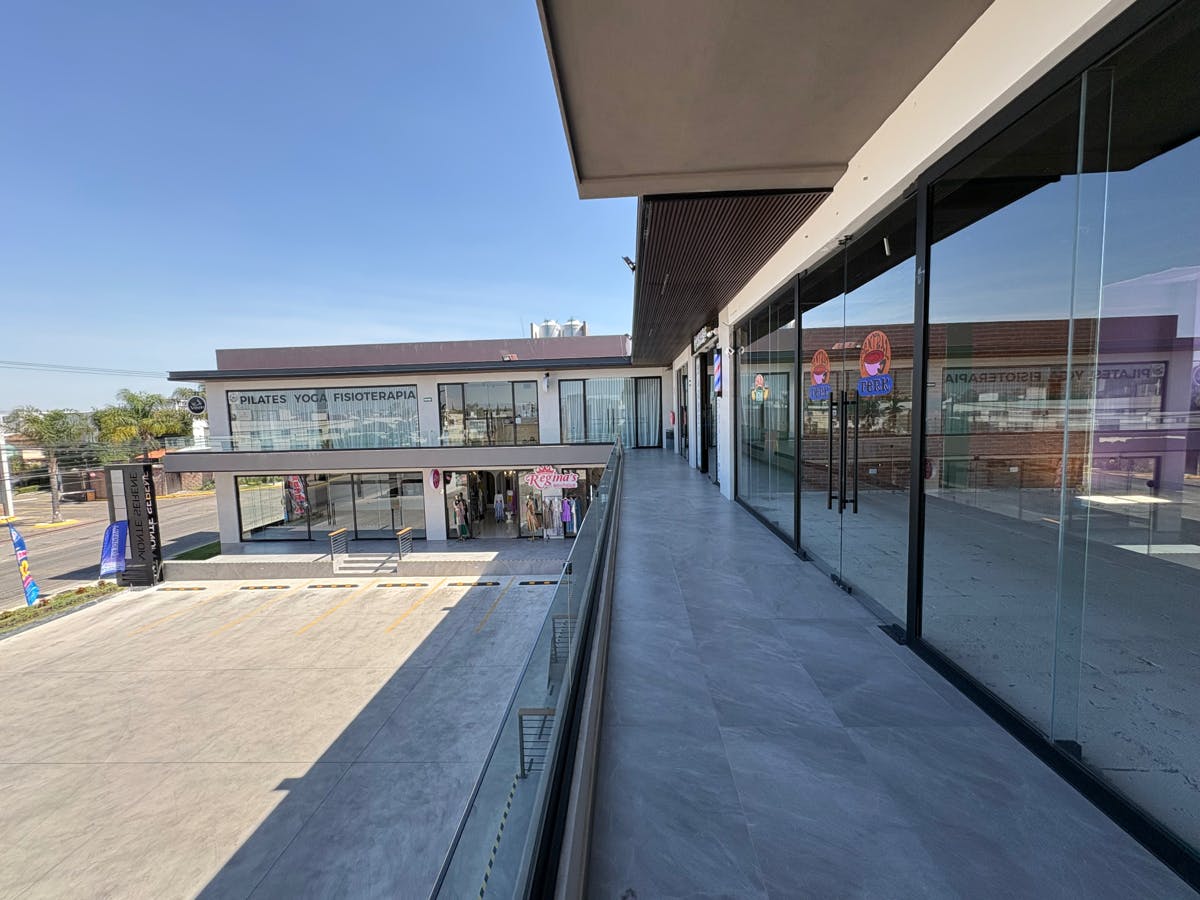 Local Comercial Spot2