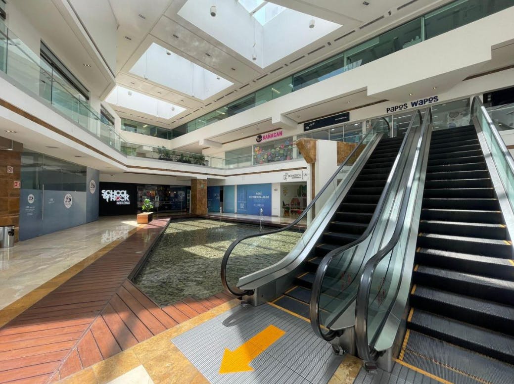 Local Comercial Spot2