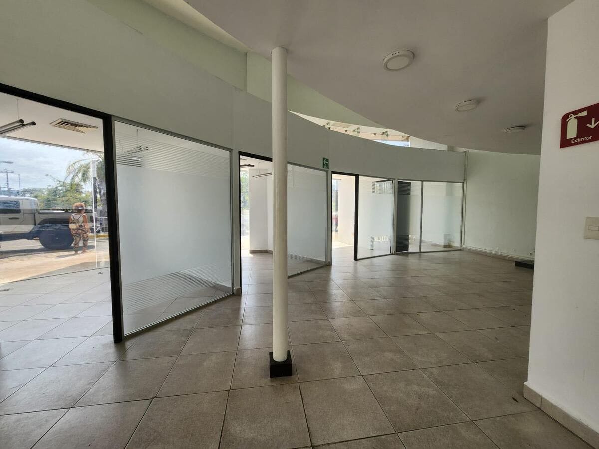 Local Comercial Spot2