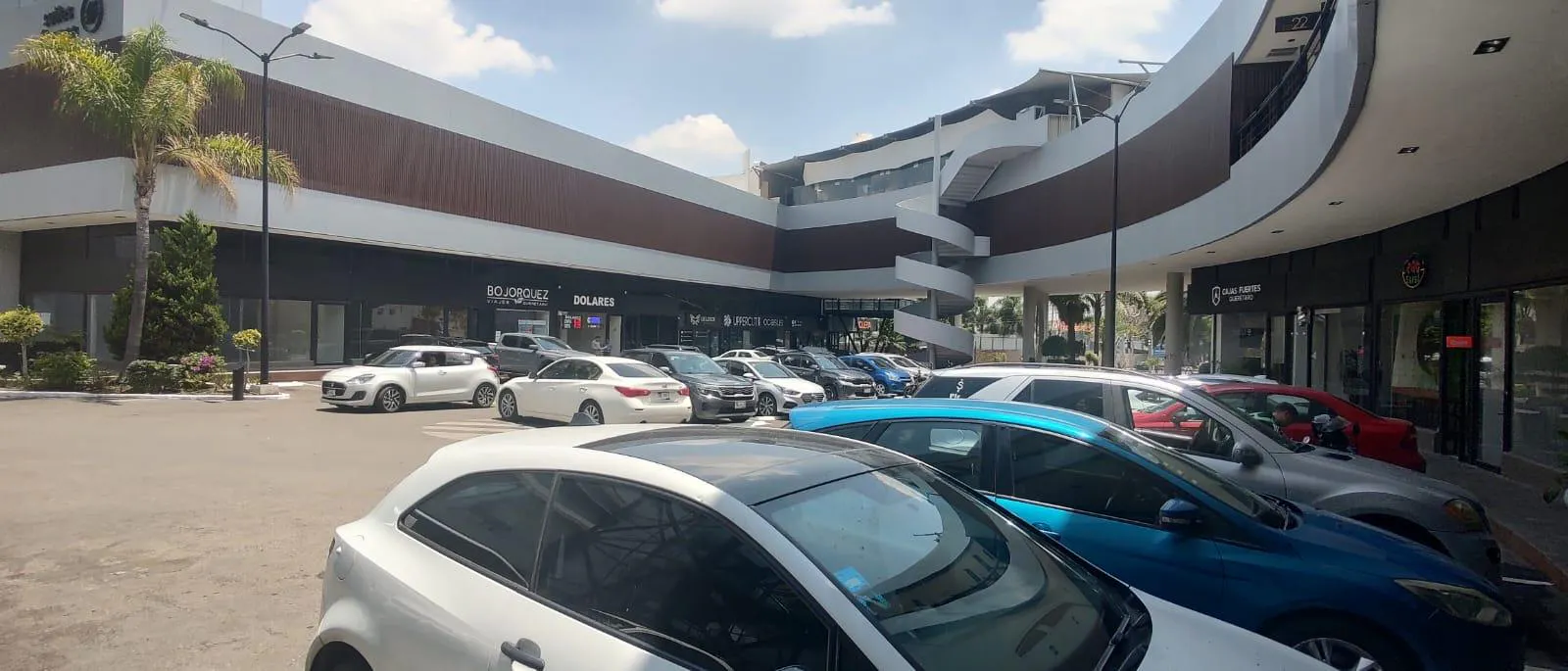 Local Comercial Spot2
