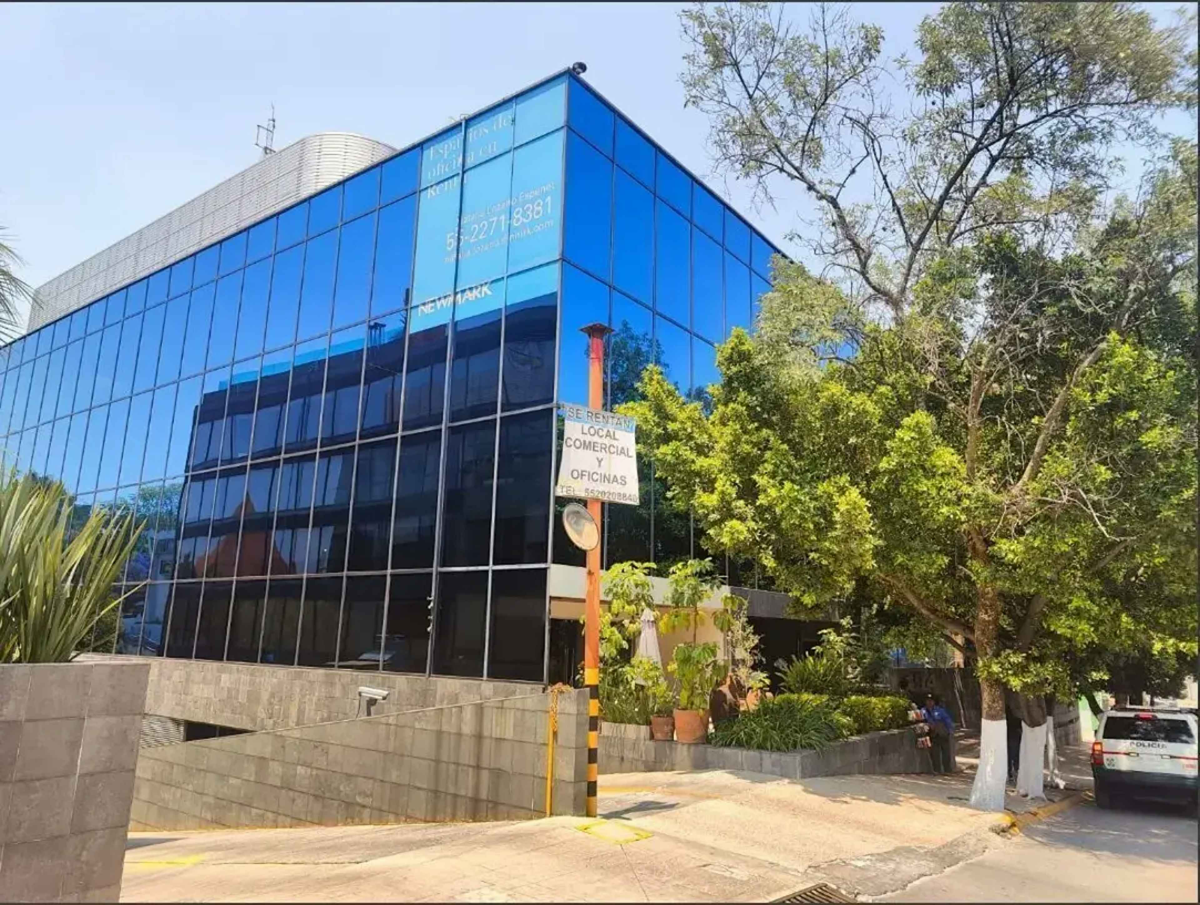 Bosques De Ciruelos 190