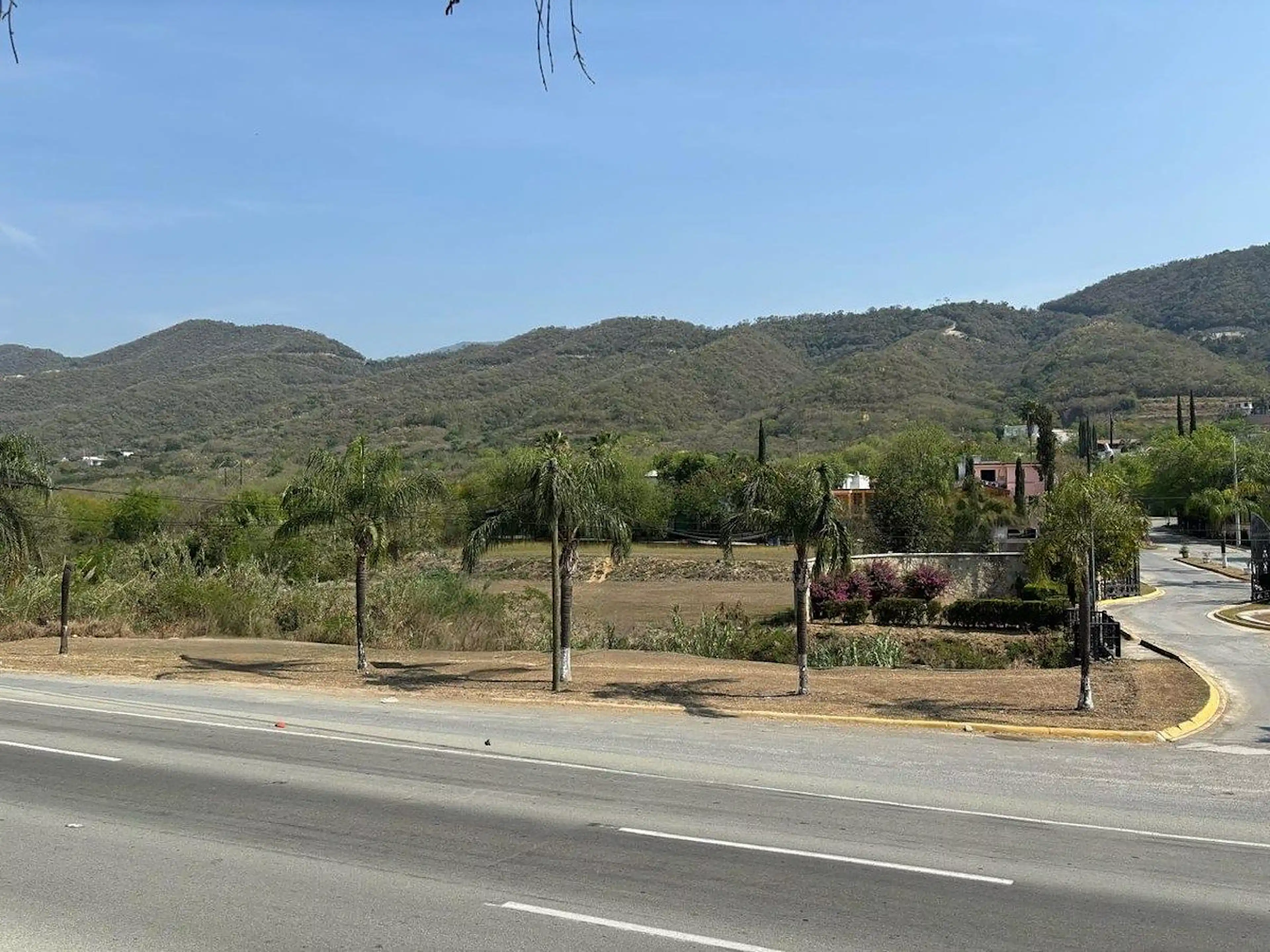 Terreno Comercial En Venta, Carretera Nacional, Santiago