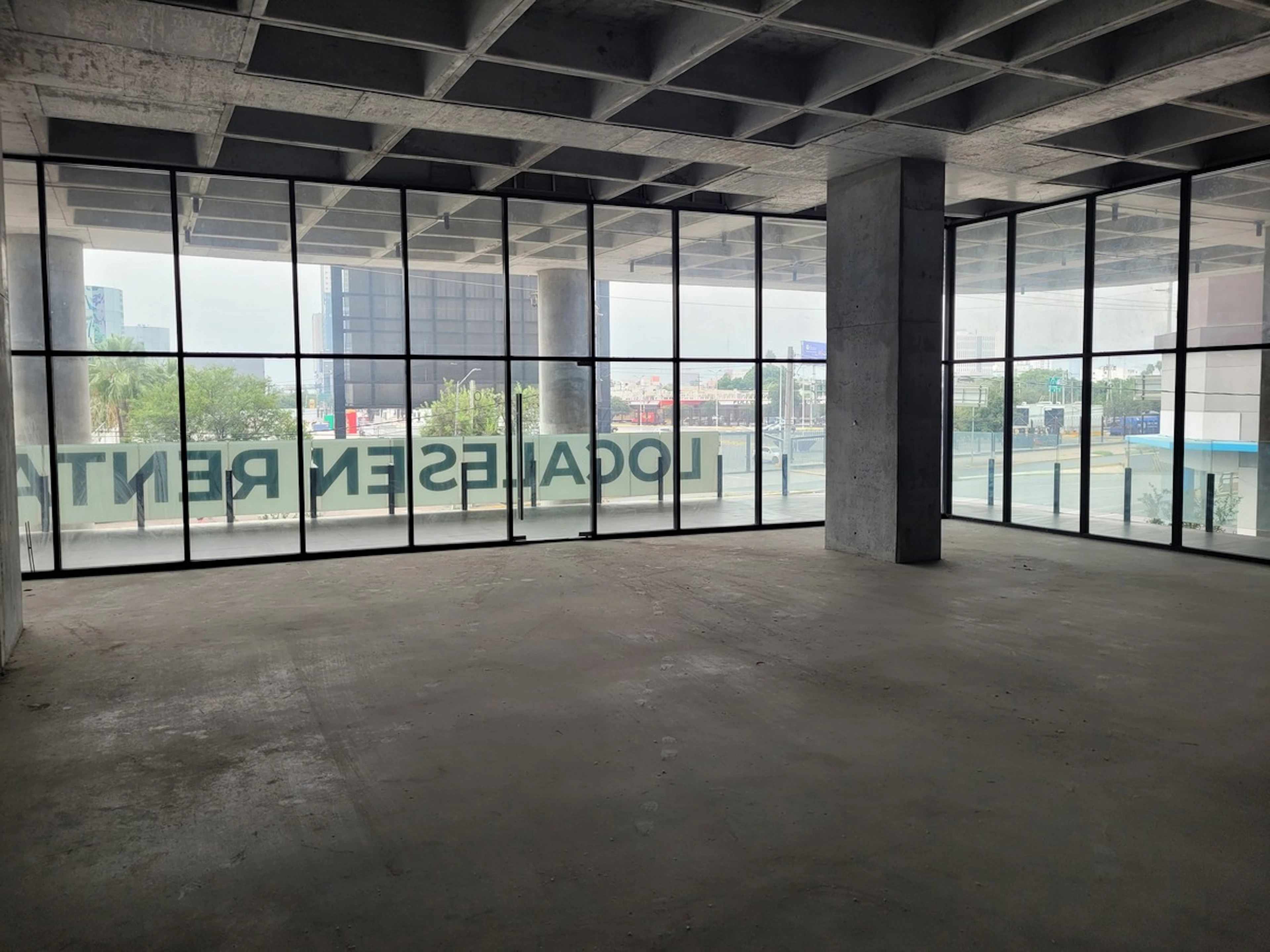 Local Comercial Spot2