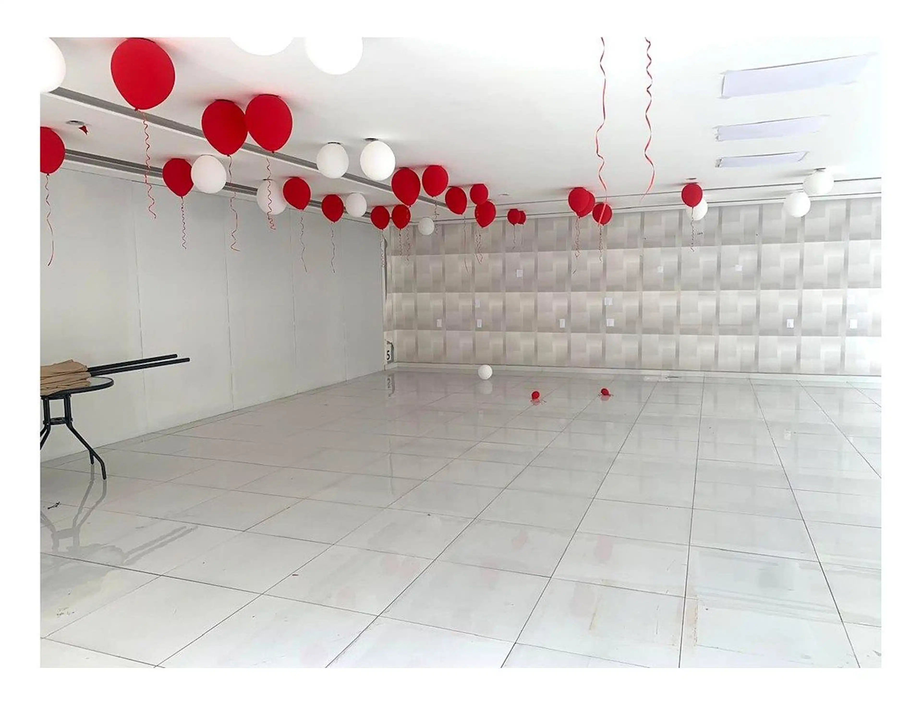 Renta Local Comercial en Av principal, super ubicado
