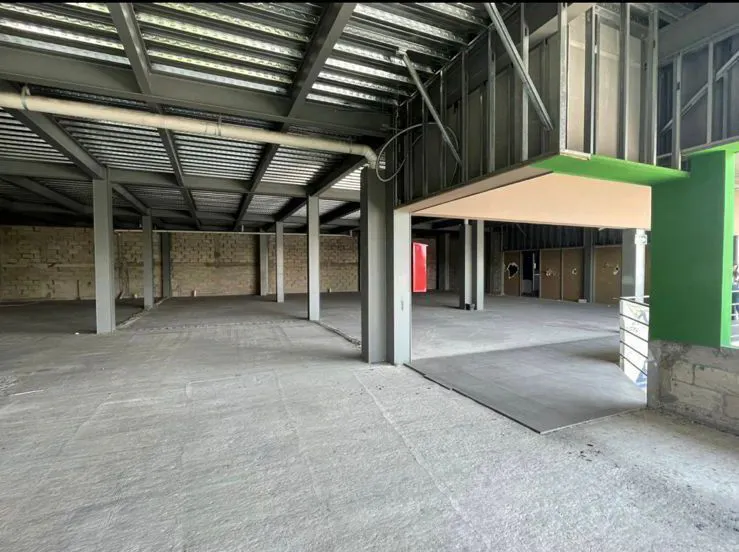 Local Comercial Spot2