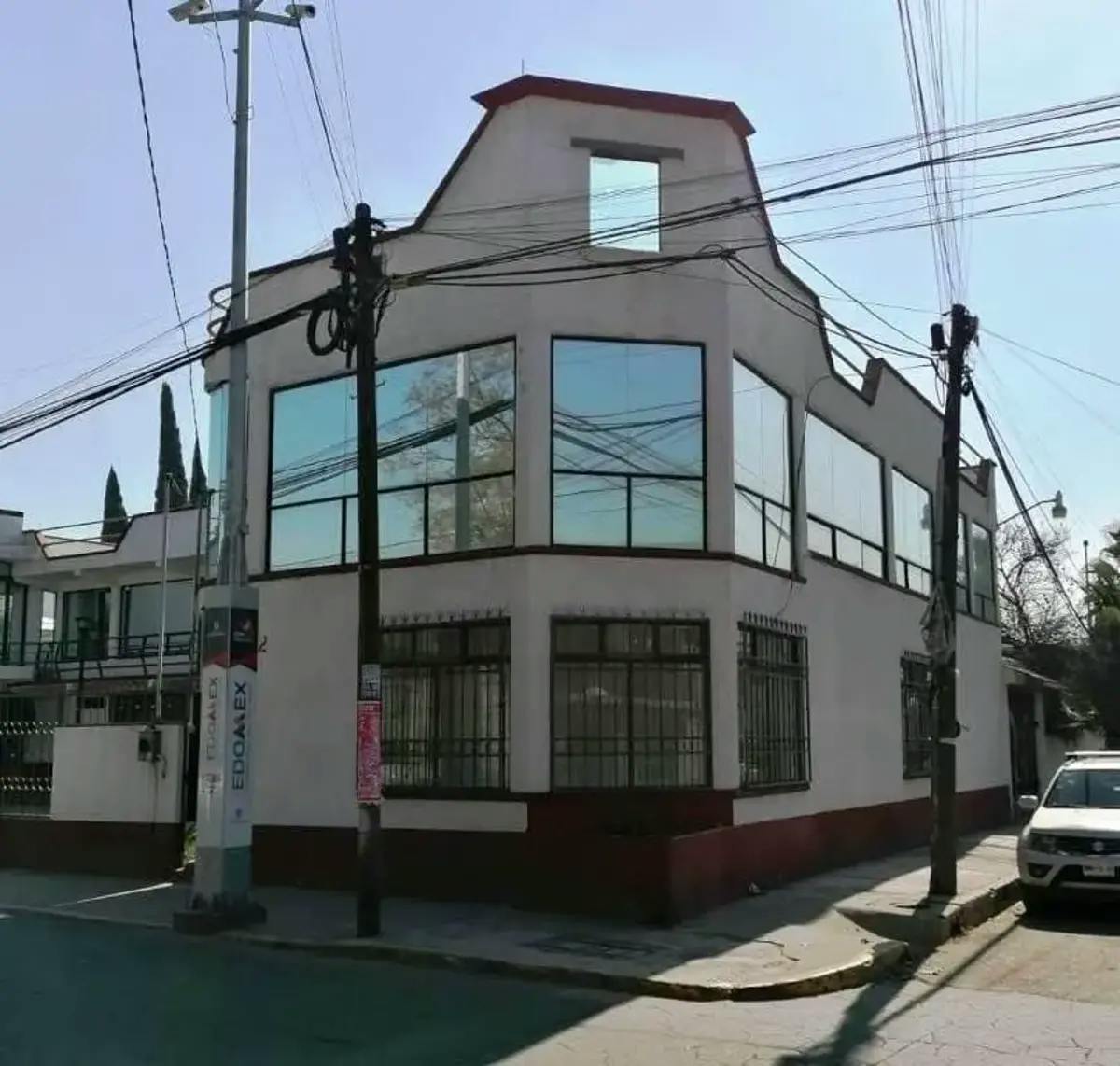 Local Comercial Spot2