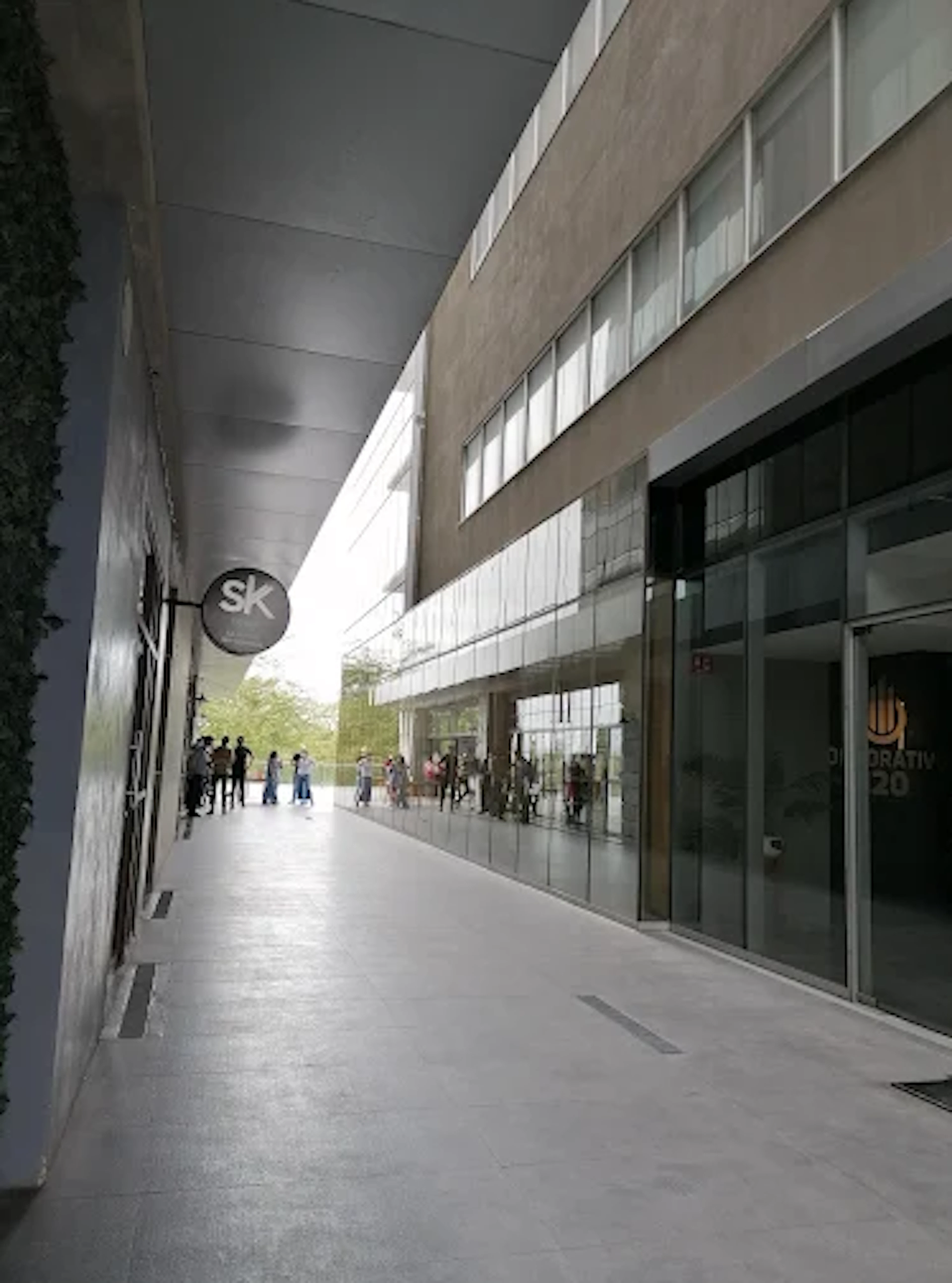 Local Comercial Spot2