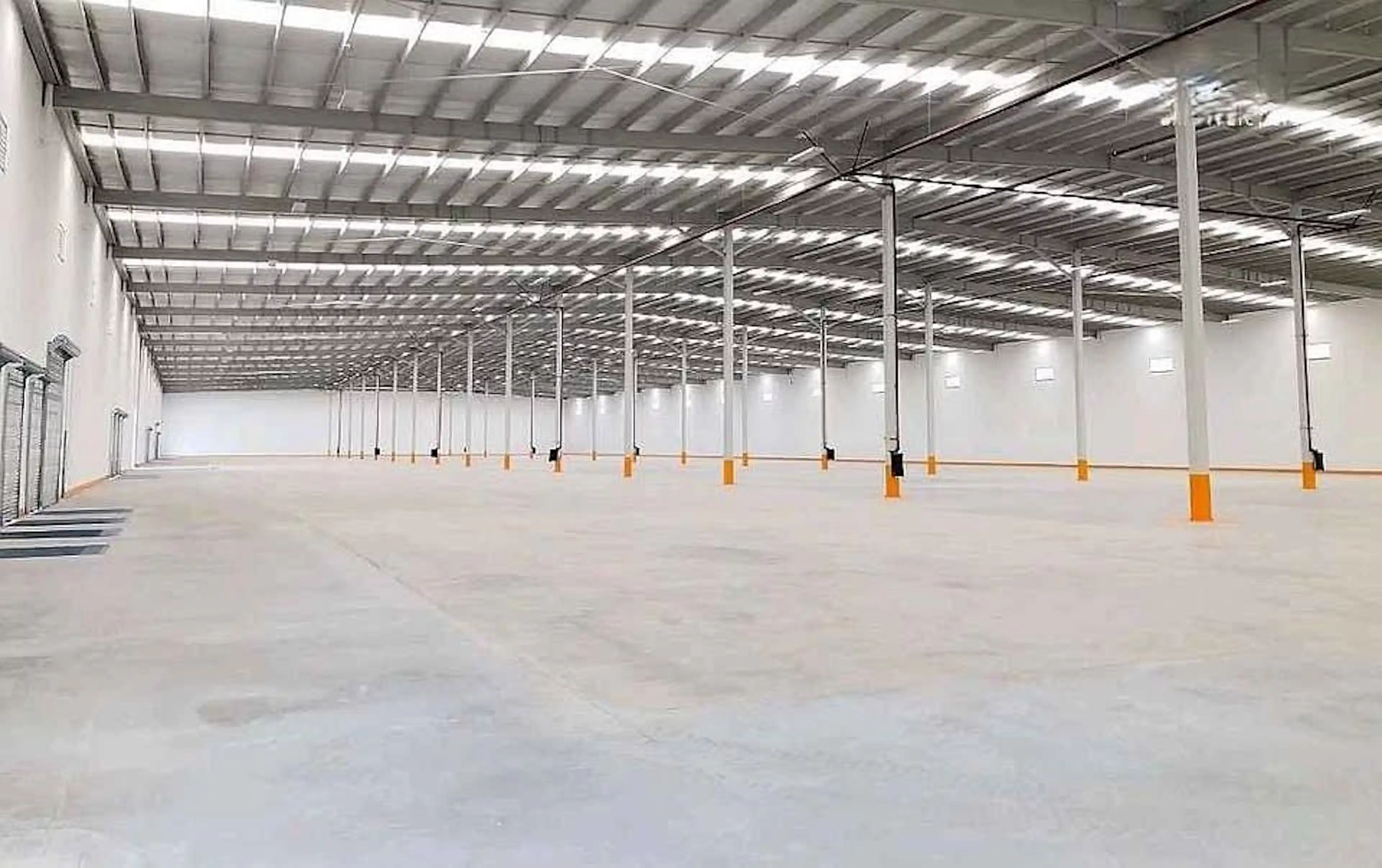 NAVE INDUSTRIAL EN ZONA ESTRATEGICA!