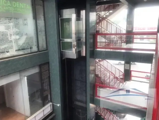 Local Comercial Spot2
