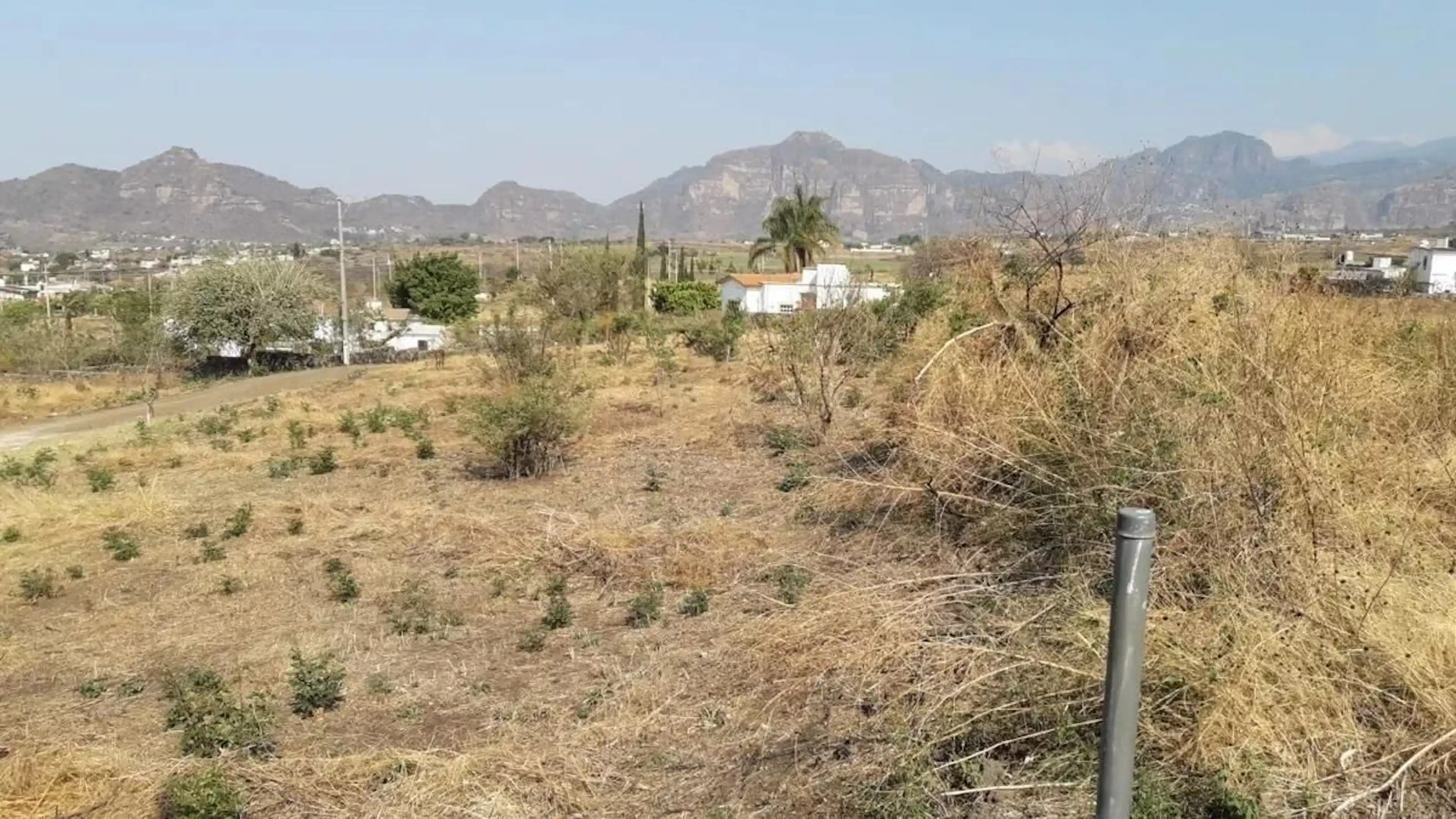 VENTA TERRENO EN FRACCIONAMIENTO PRIVADO EN TLAYACAPAN, MORELOS