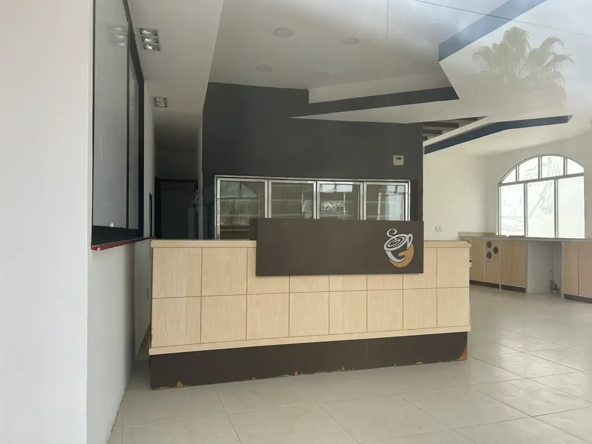 Local Comercial Spot2
