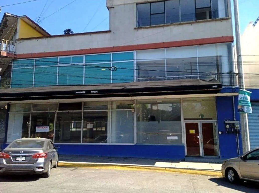 Local Comercial Spot2