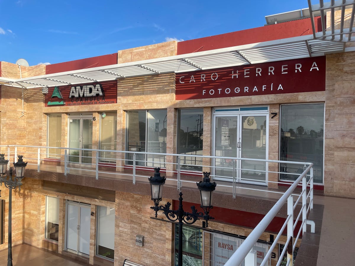 Local Comercial Spot2