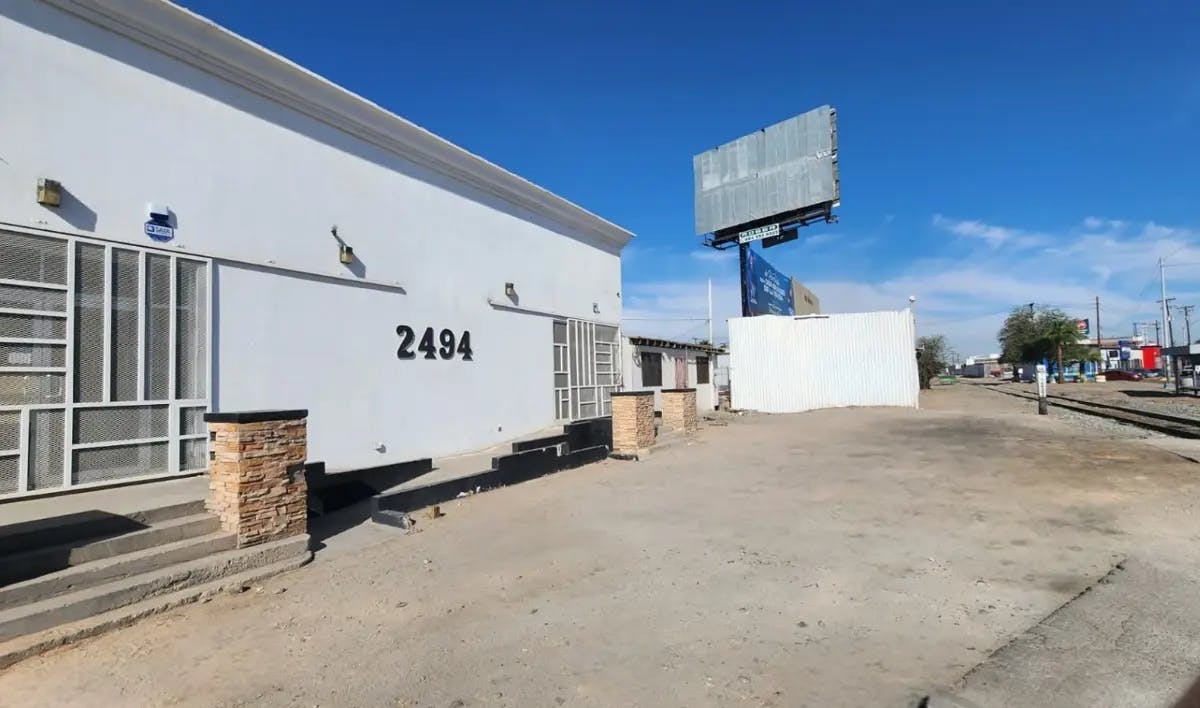 Local Comercial Spot2