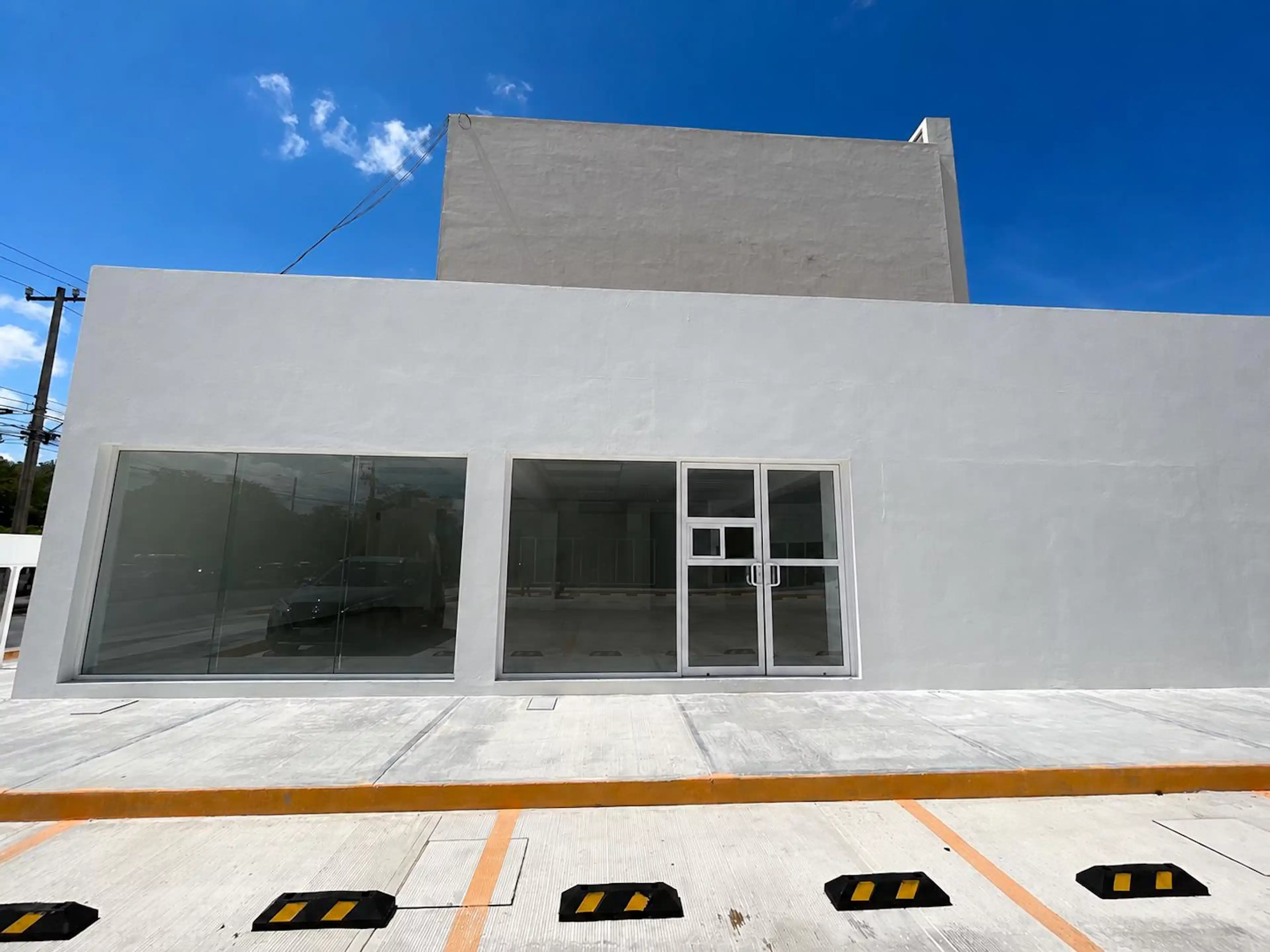 Local Comercial En Renta | 128 M² | Esquina | Av. Kabah Cancún