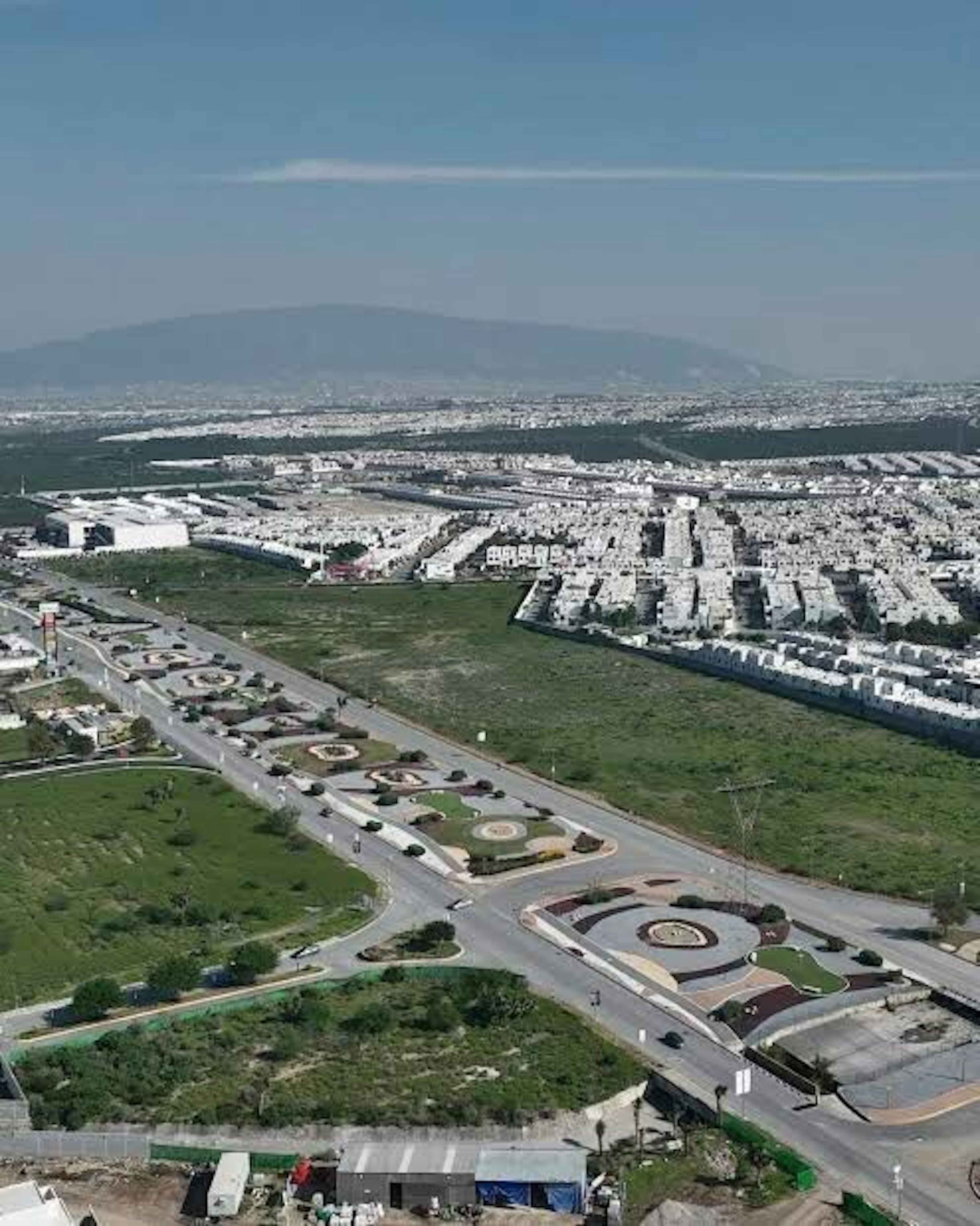 Calzada Las Mitras 200