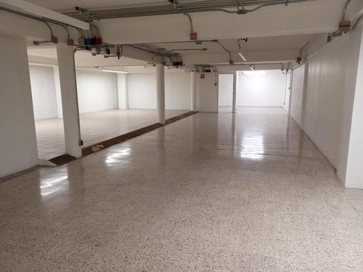 Local Comercial Spot2