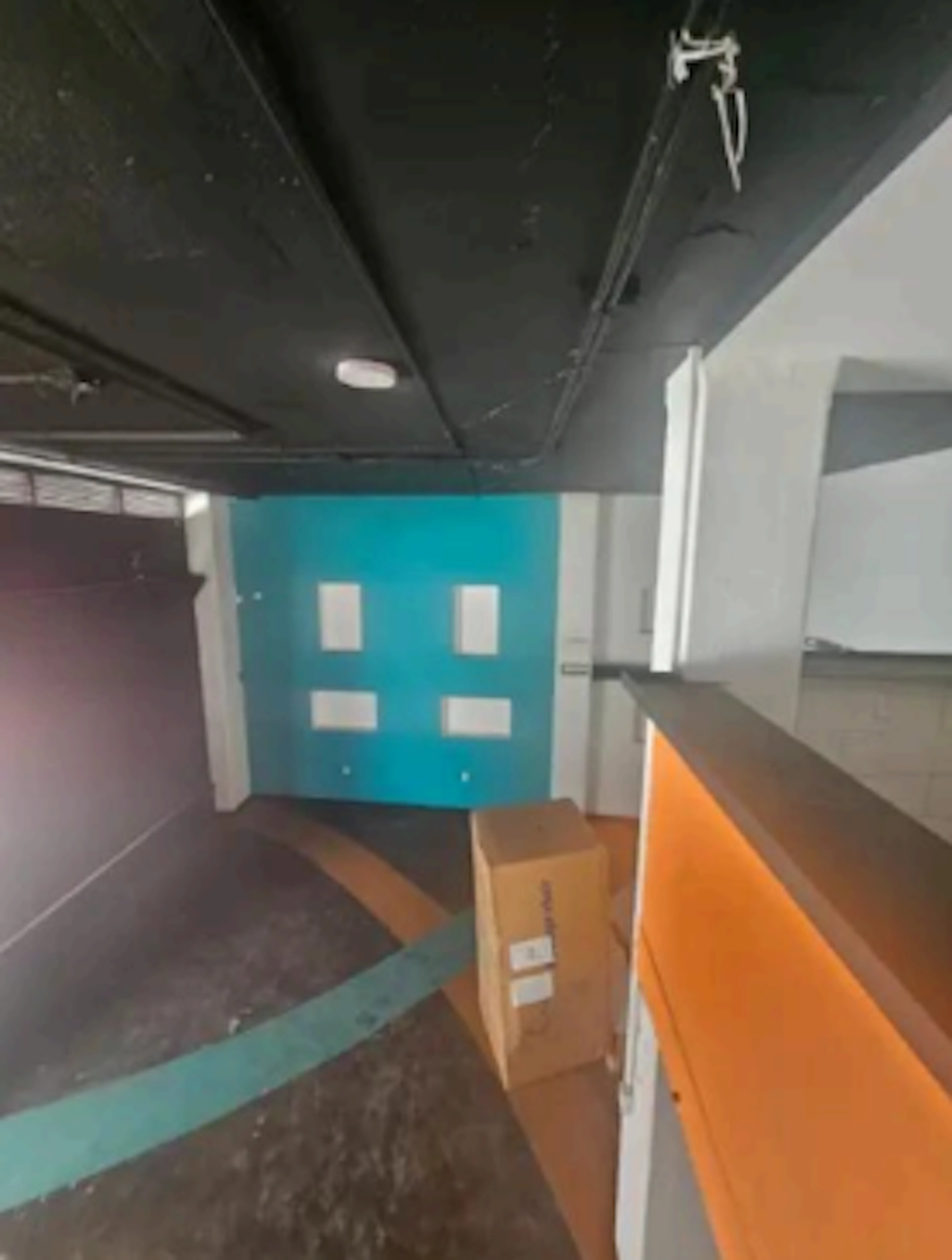 Local Comercial Spot2