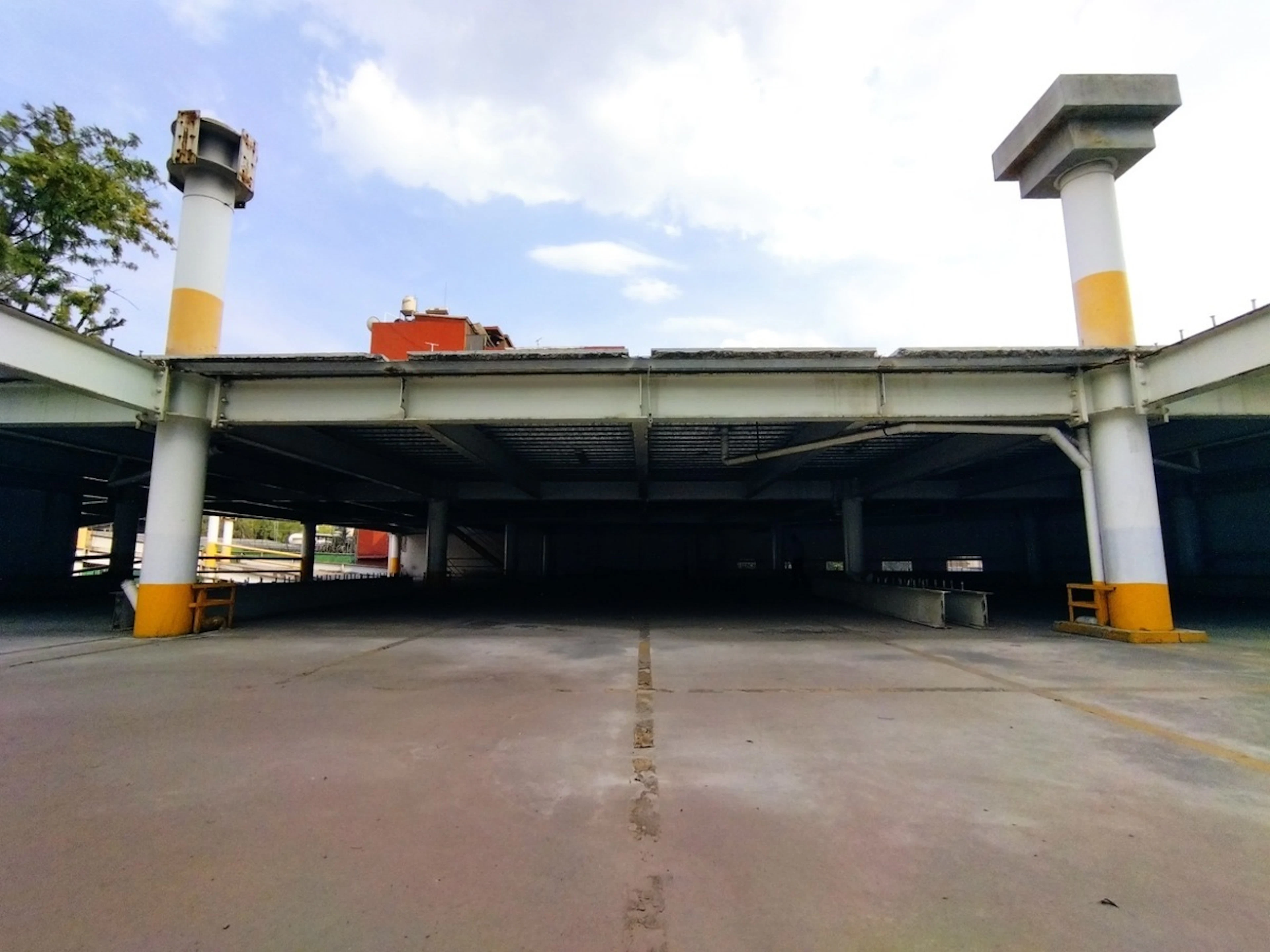 Local Comercial Spot2