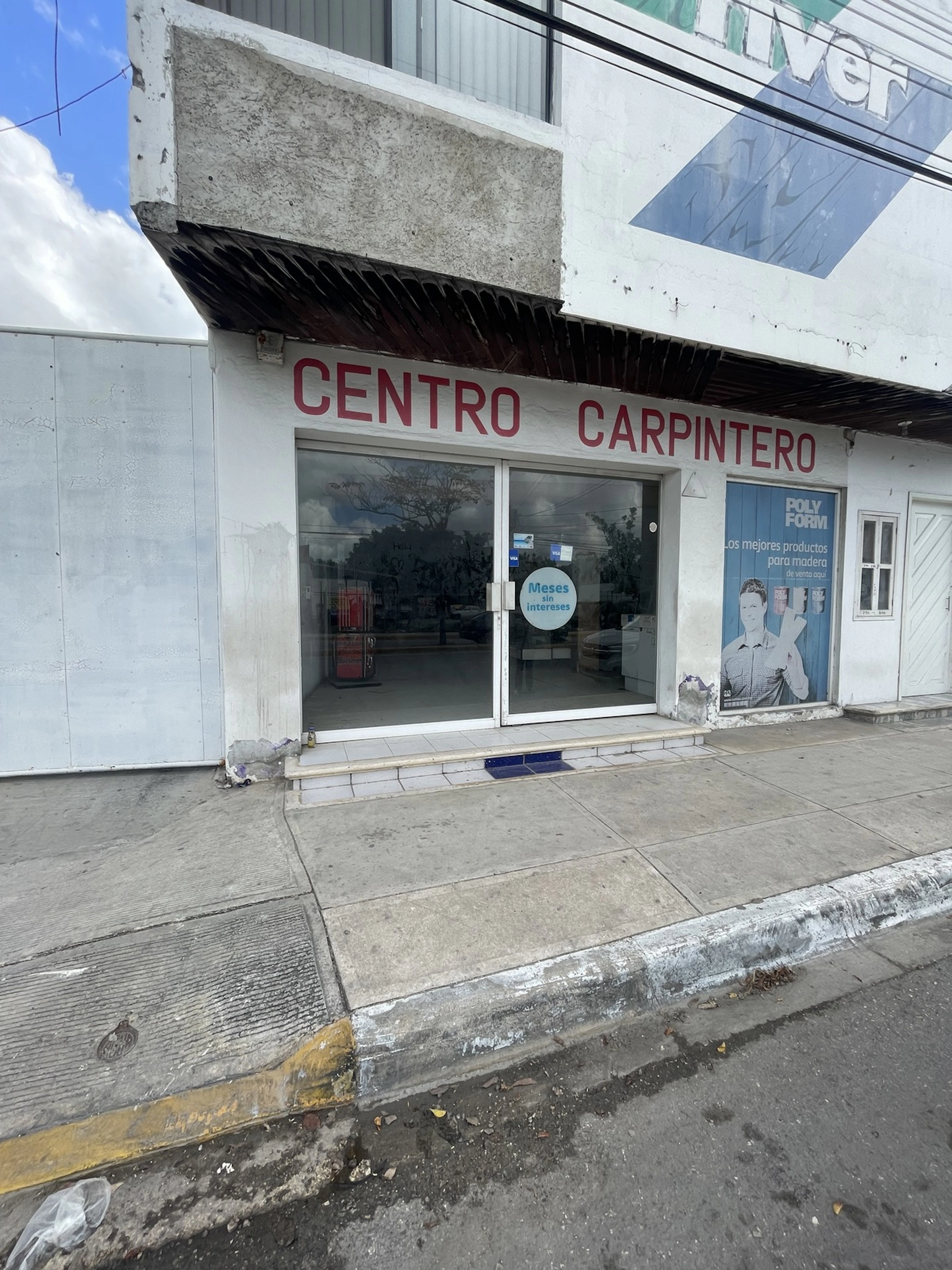 Local Comercial Spot2