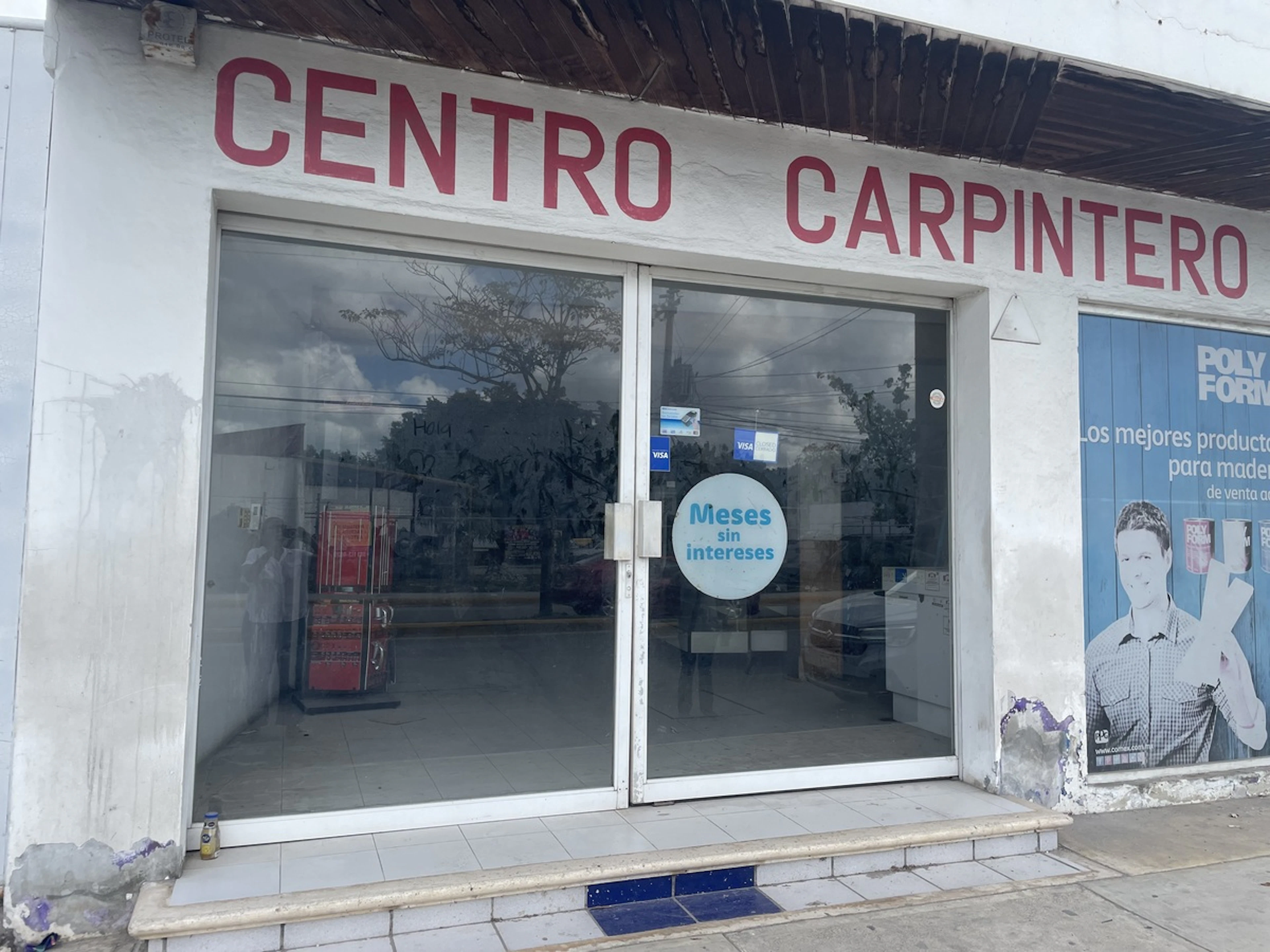 Local Comercial Spot2