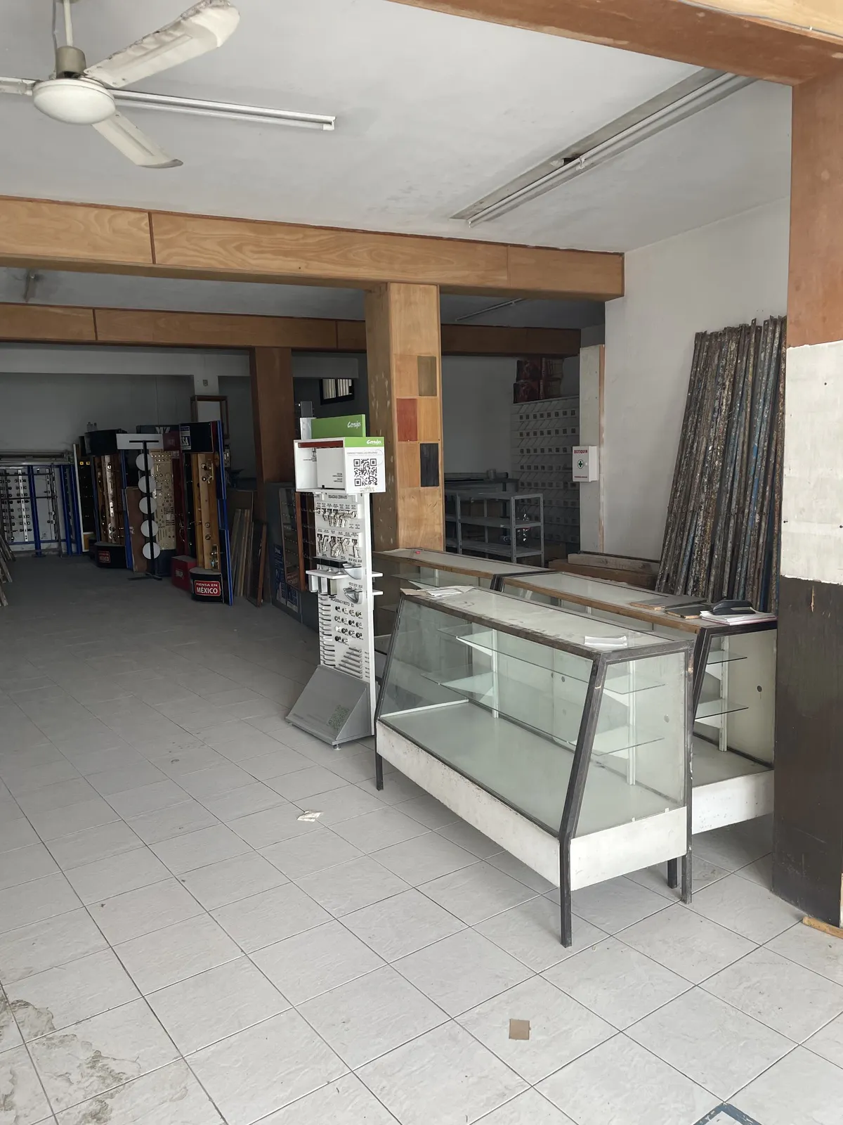 Local Comercial Spot2