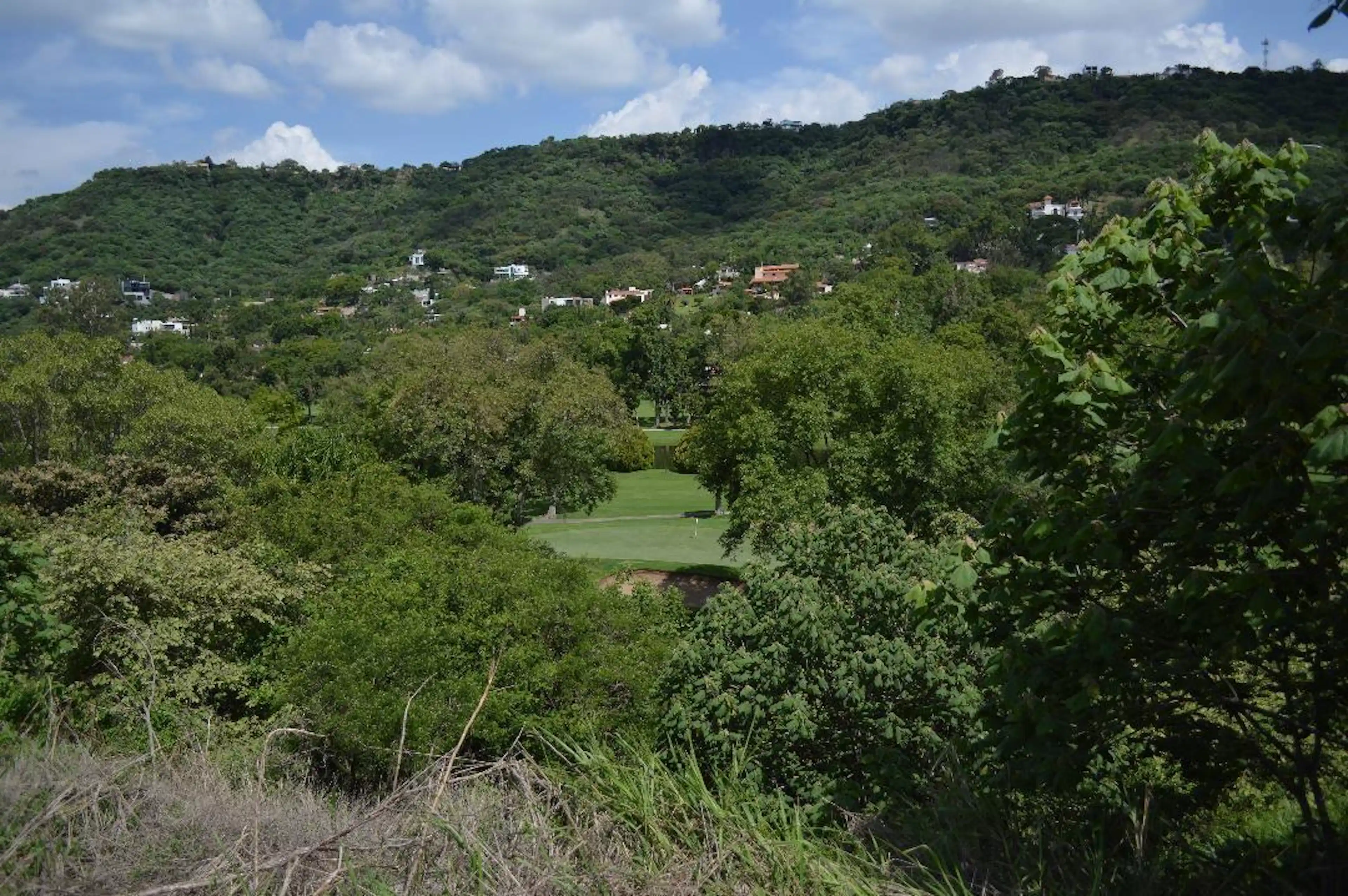 Terreno venta en Fraccionamiento Las Cañadas Zapopan