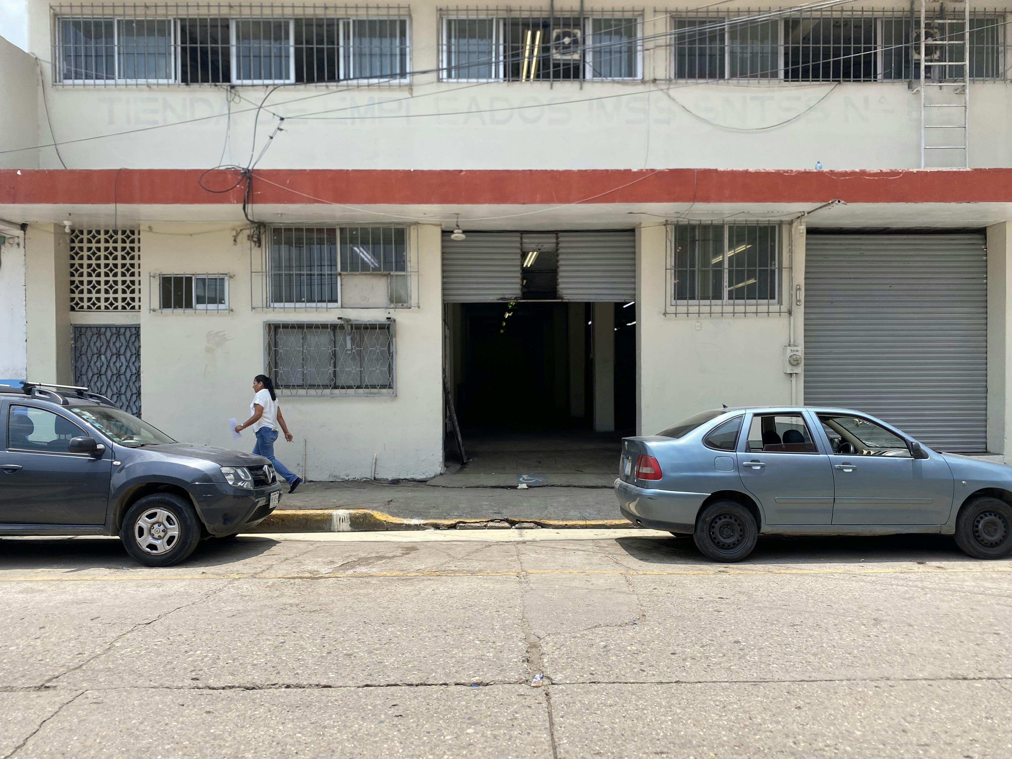 Local Comercial Spot2