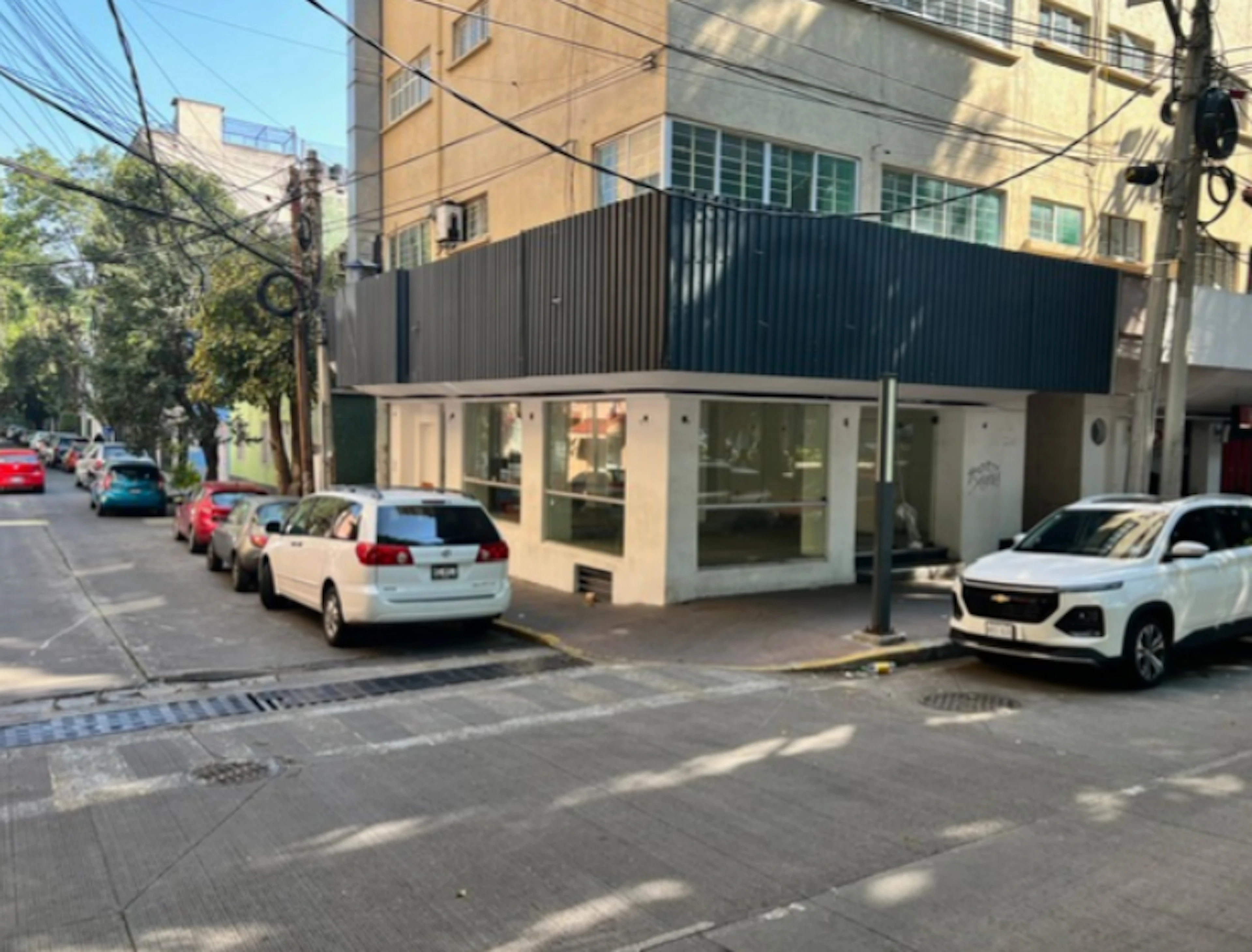 Local Comercial Spot2