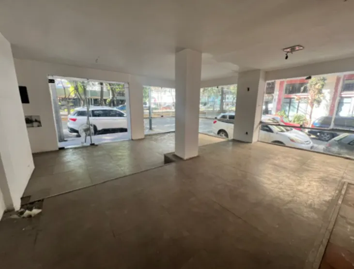 Local Comercial Spot2