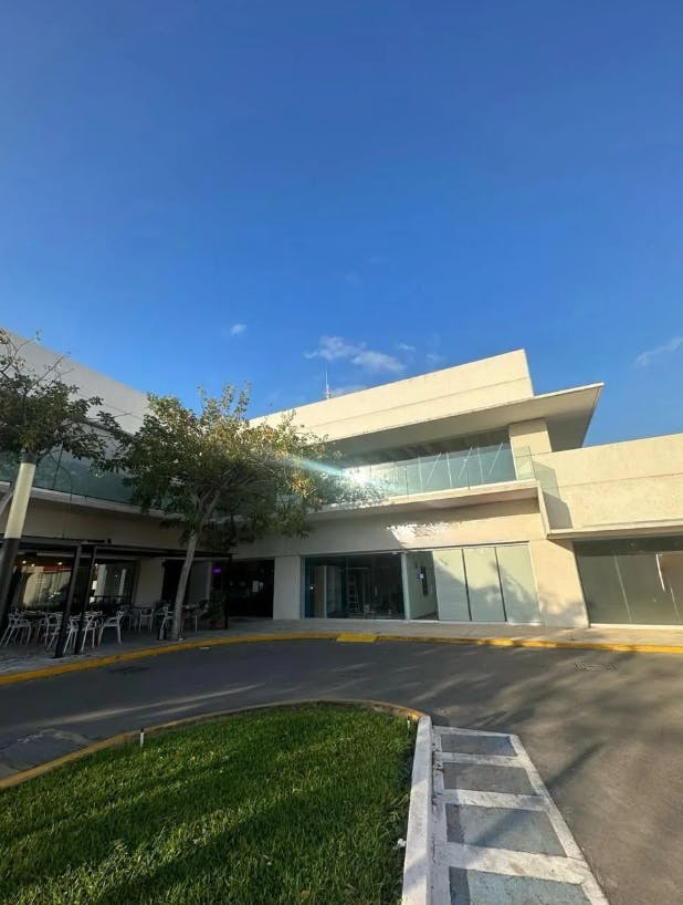 Local Comercial Spot2