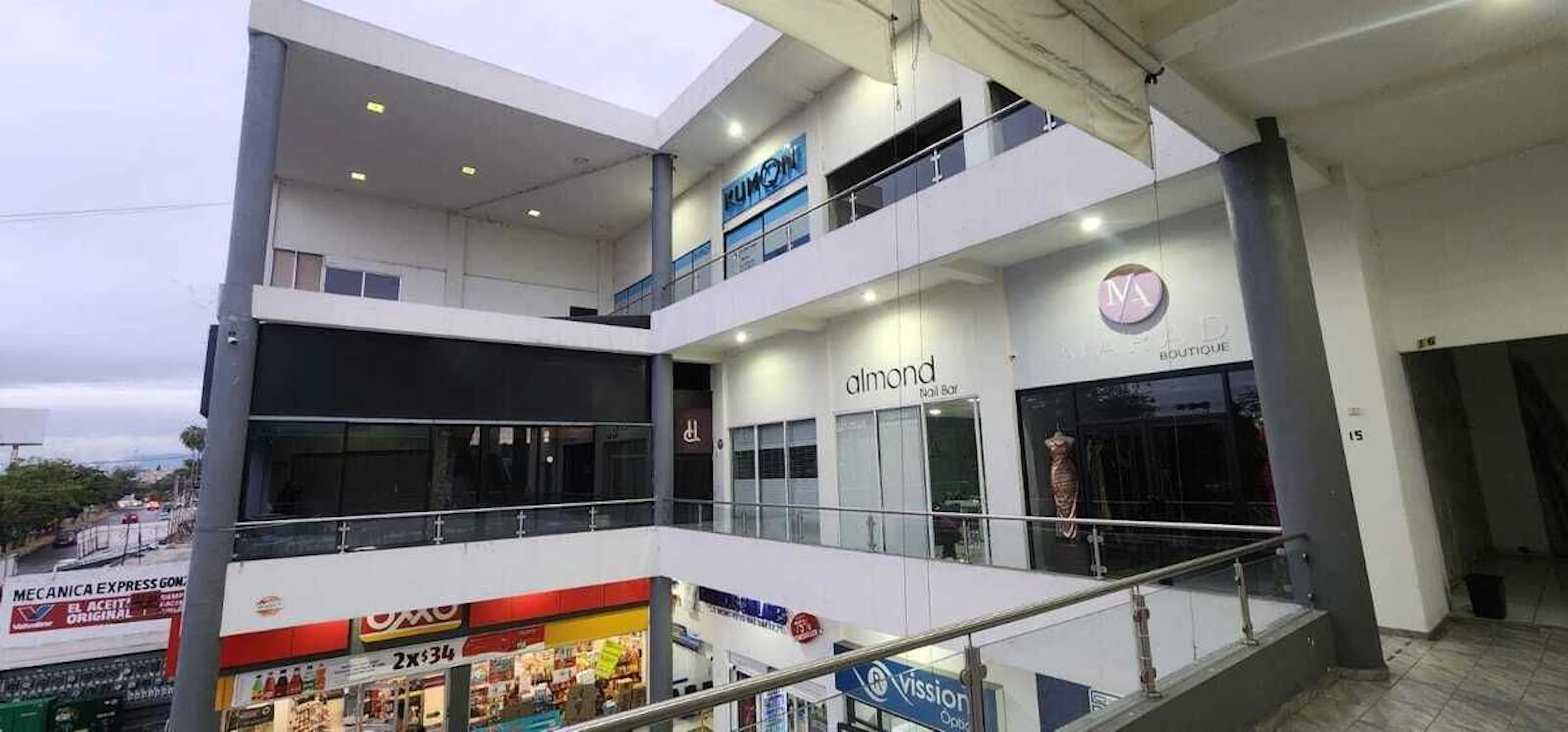Local Comercial Spot2
