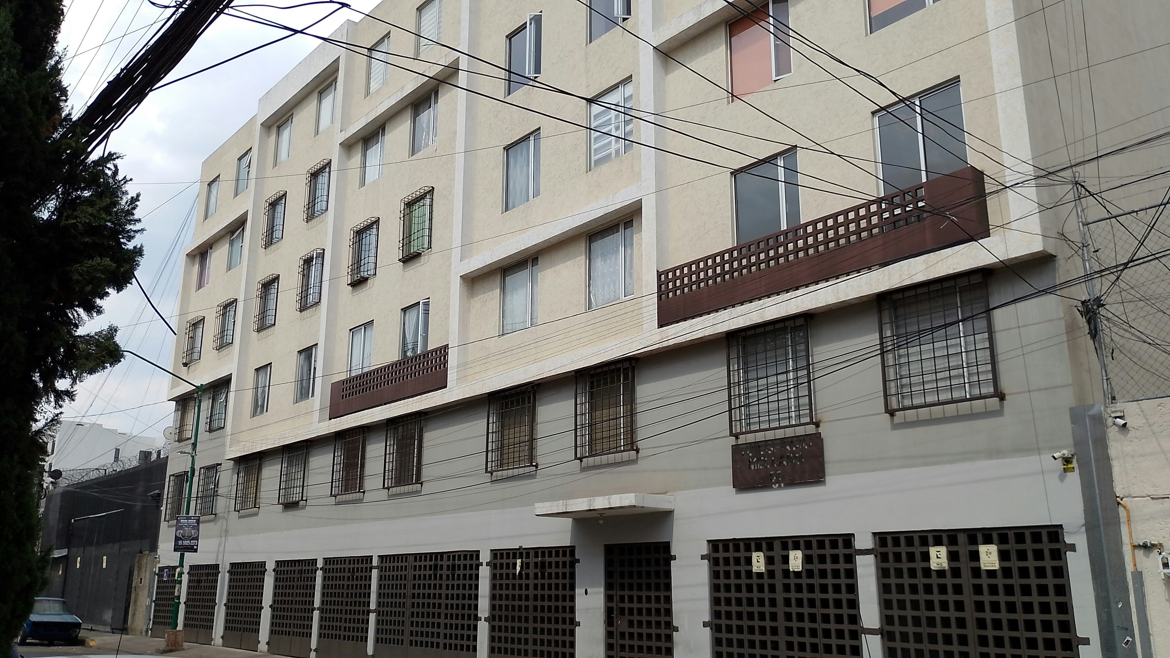 Spot image 0