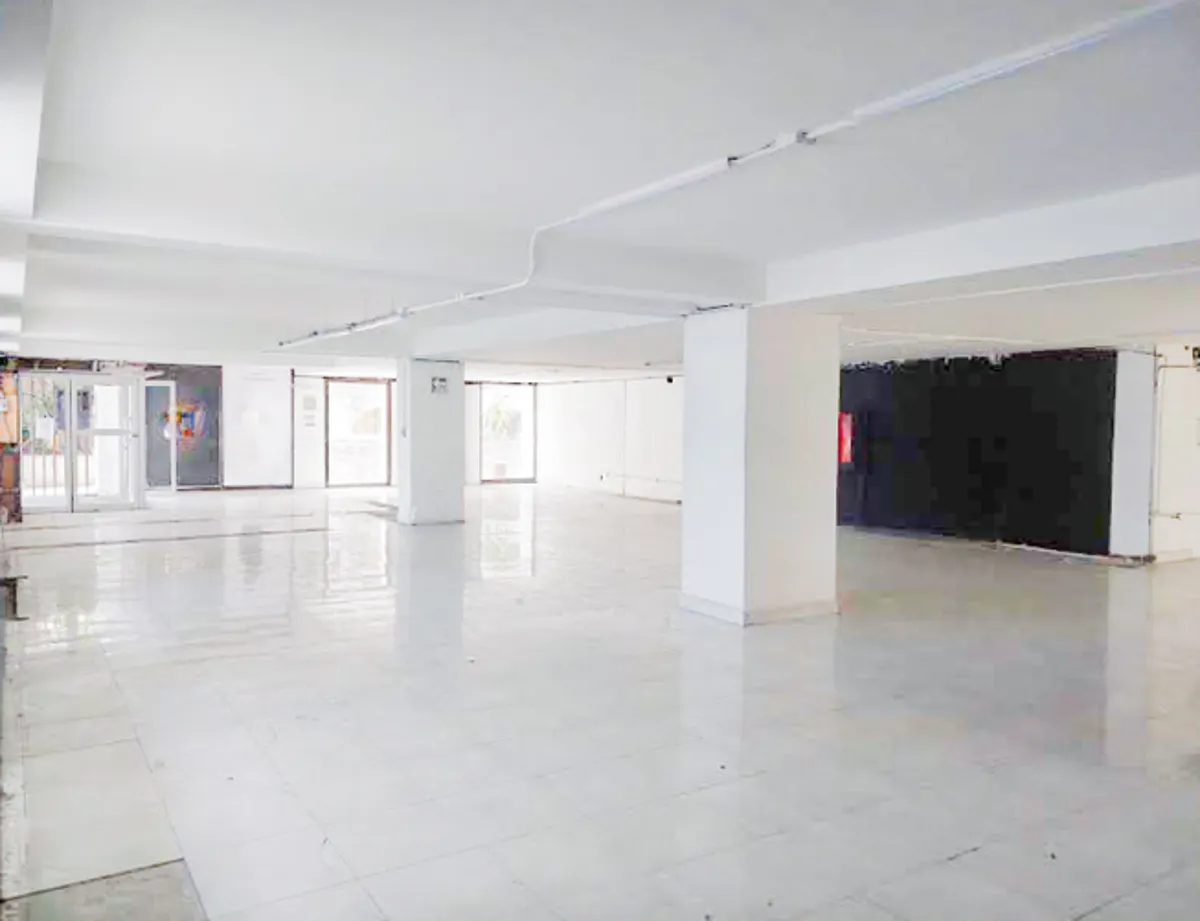 Local Comercial Spot2