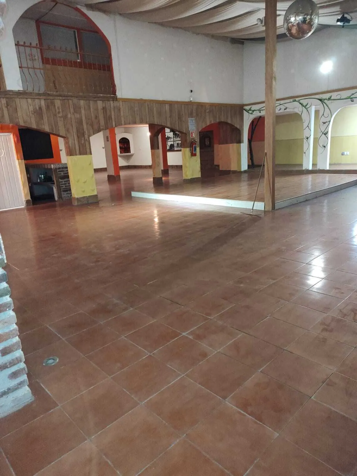 Local Comercial Spot2