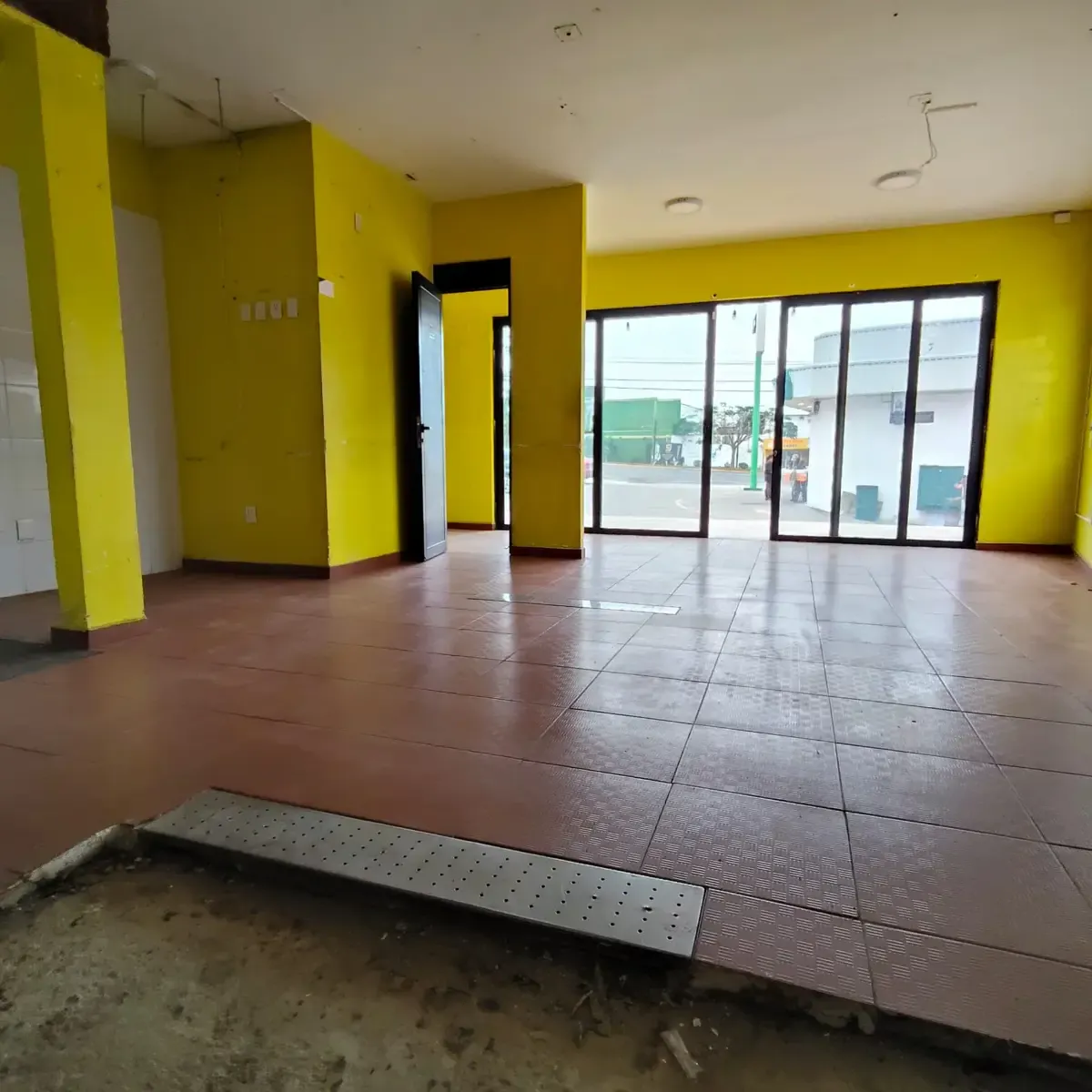 Local Comercial Spot2