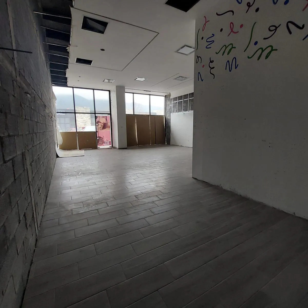 Local Comercial Spot2