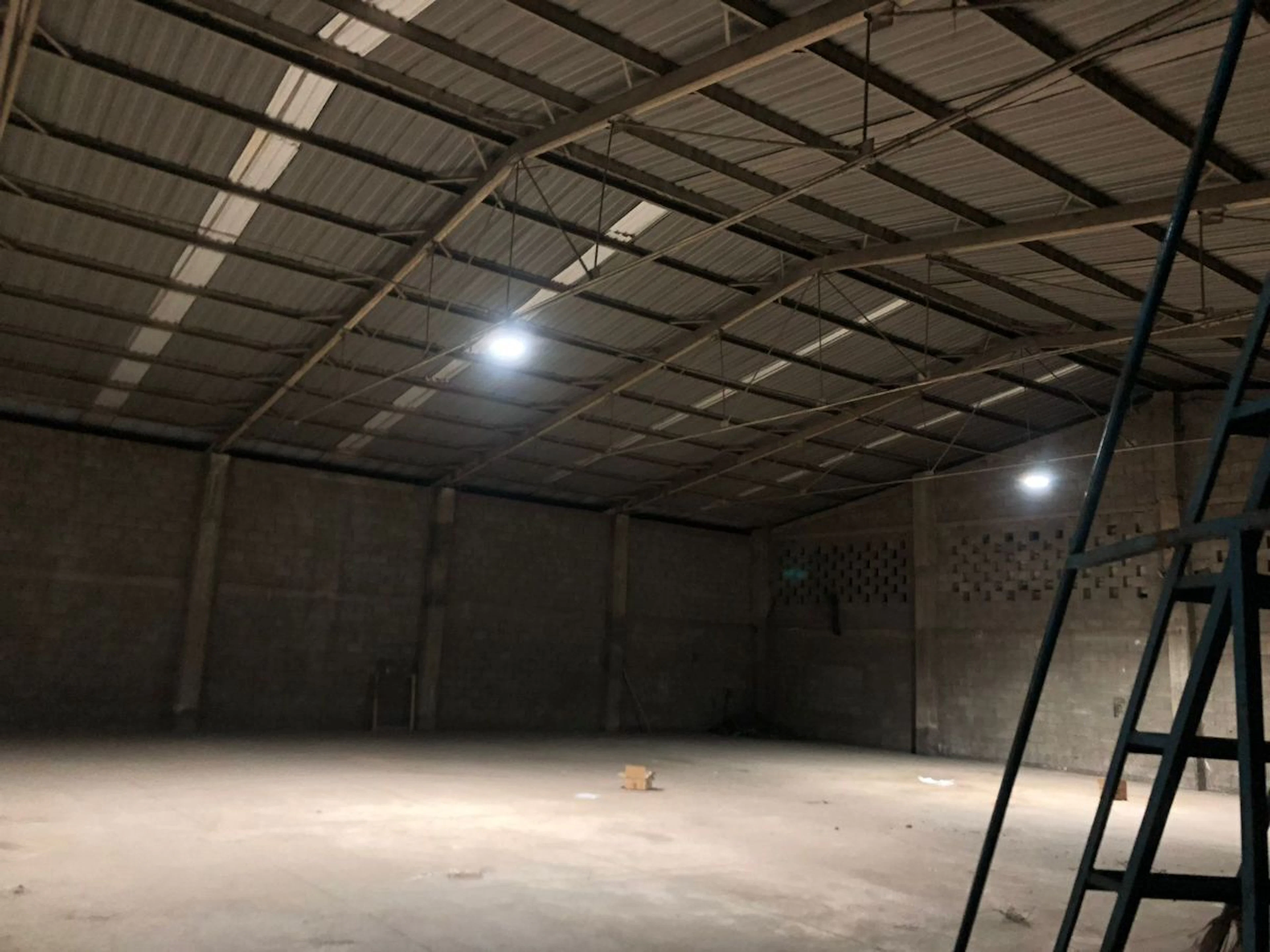 Industrial Spot2