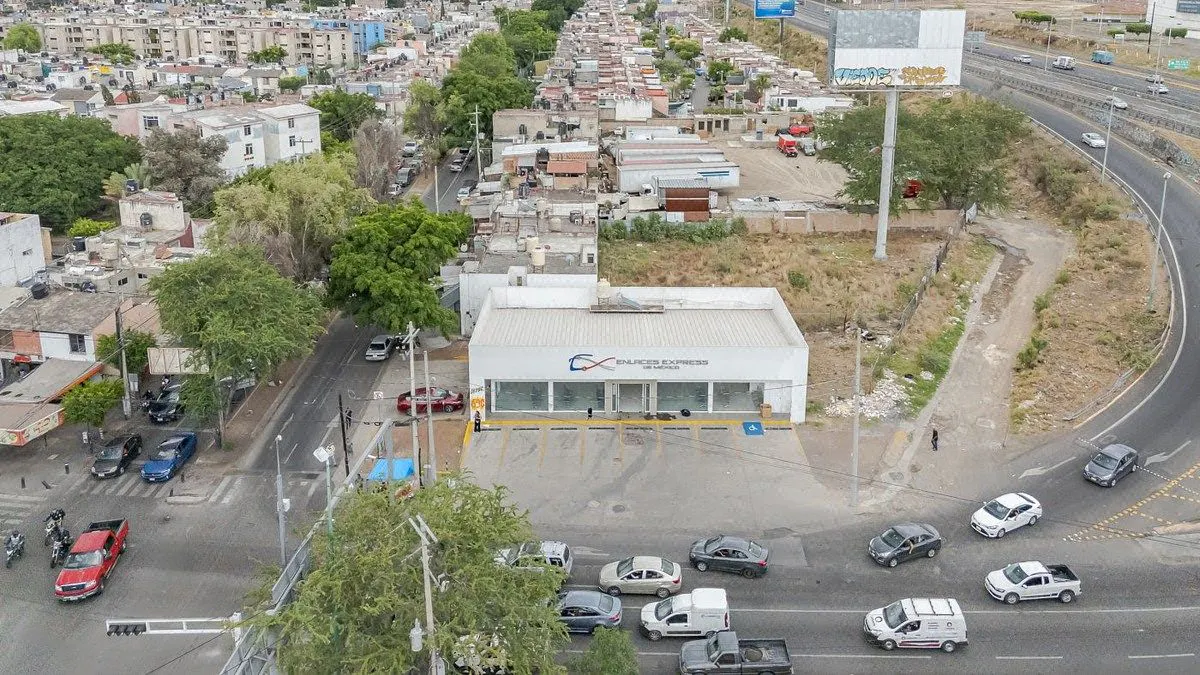 Local Comercial Spot2