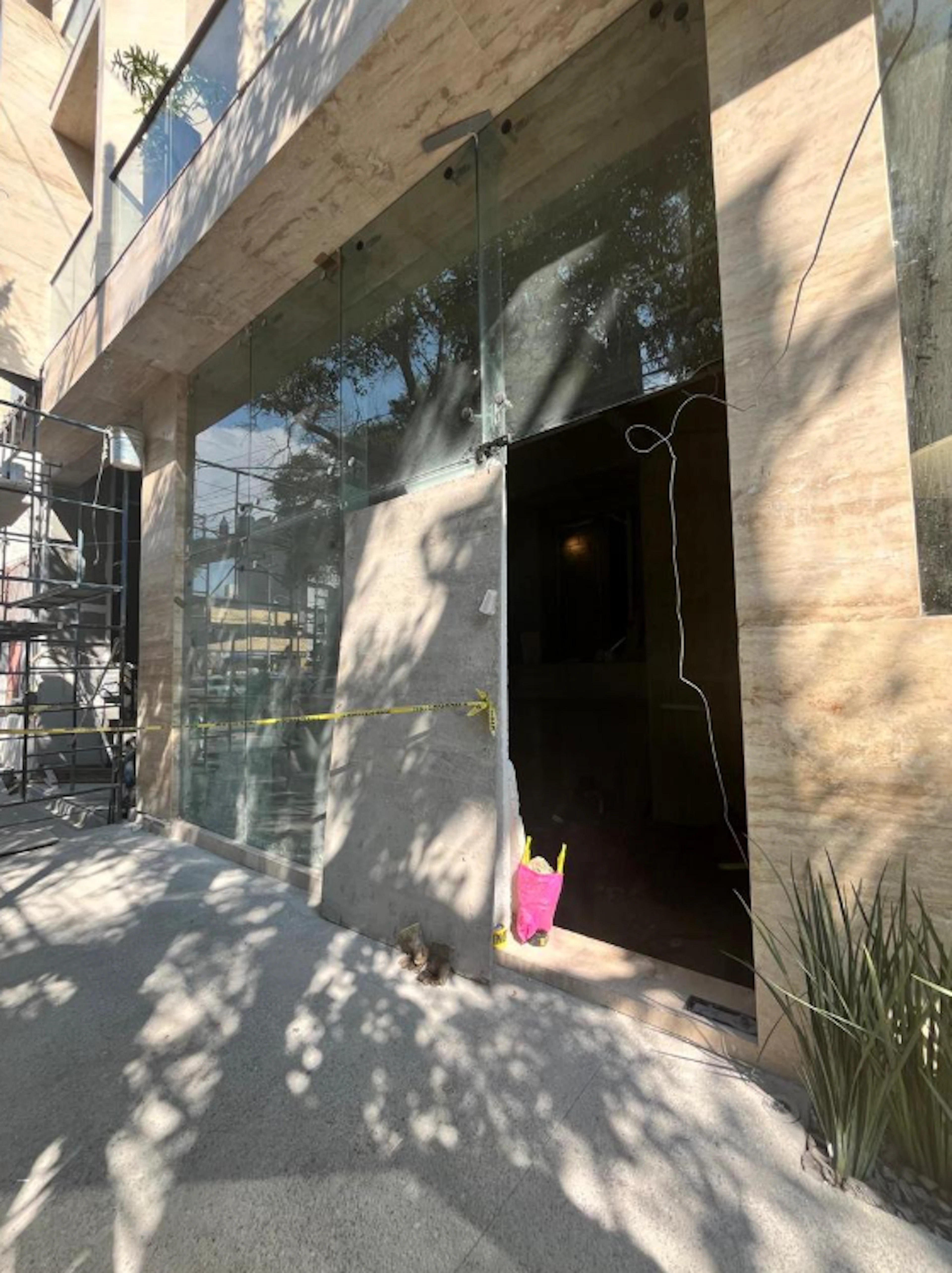 Local Comercial Spot2