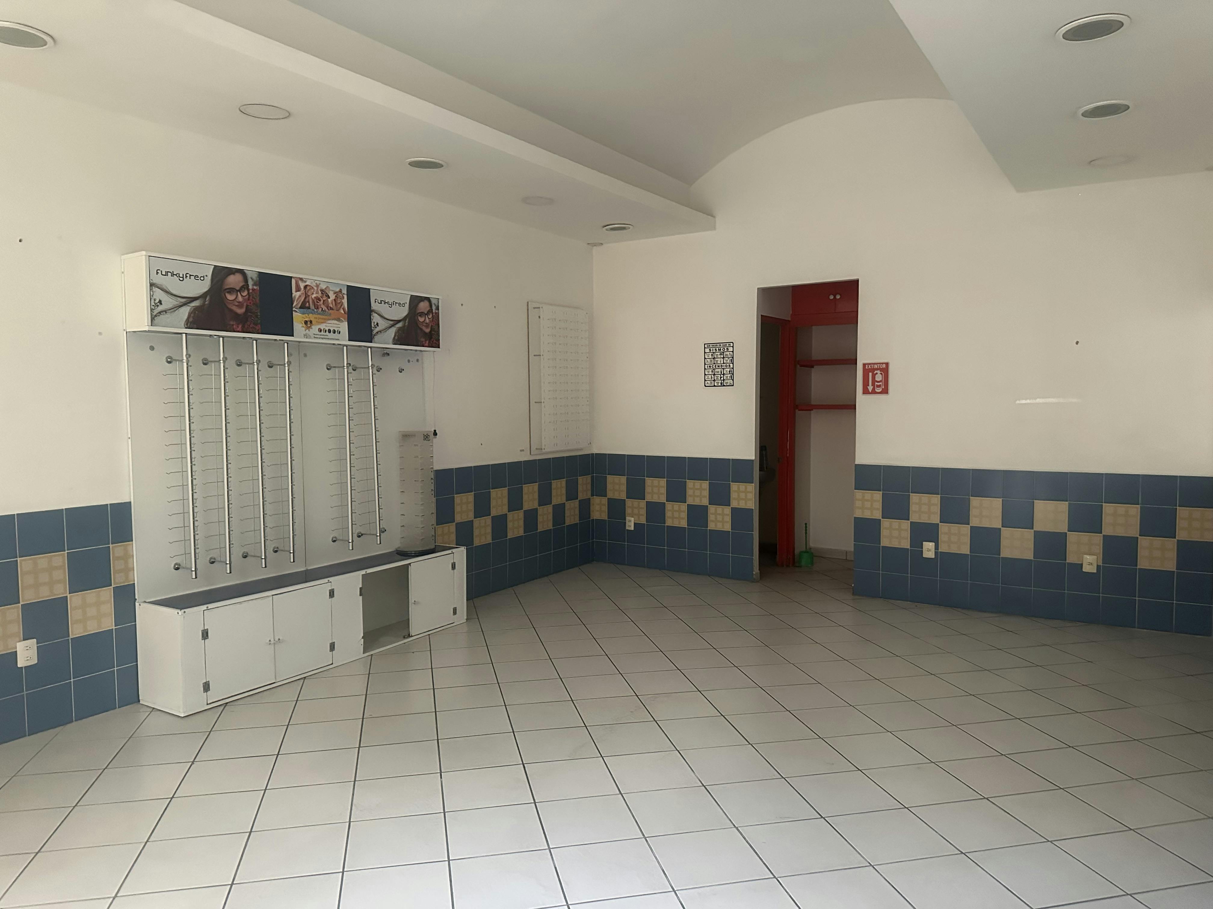 Local Comercial Spot2