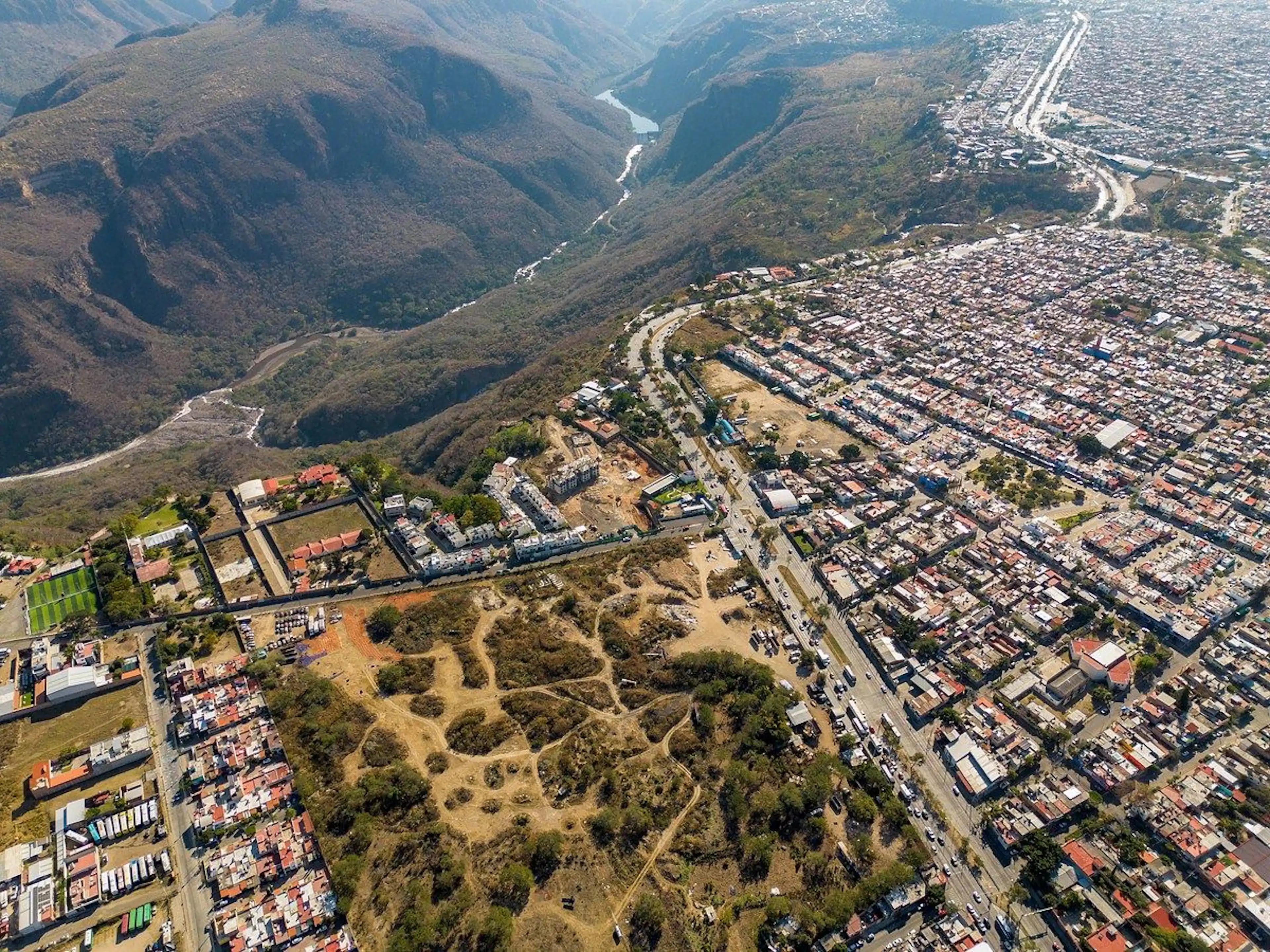 Terreno En Venta En Periferico Poniente