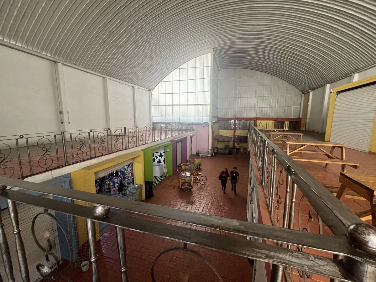 Local Comercial Spot2