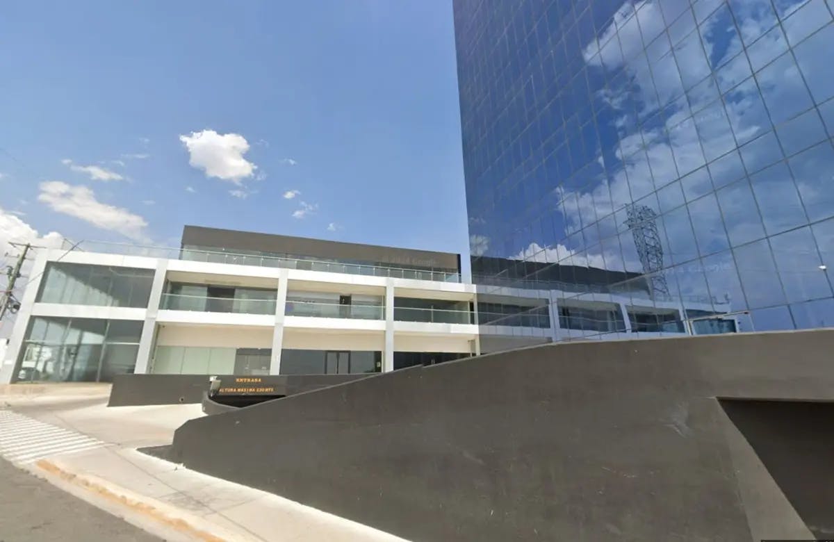 Local Comercial Spot2