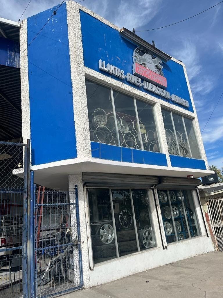 Local Comercial Spot2