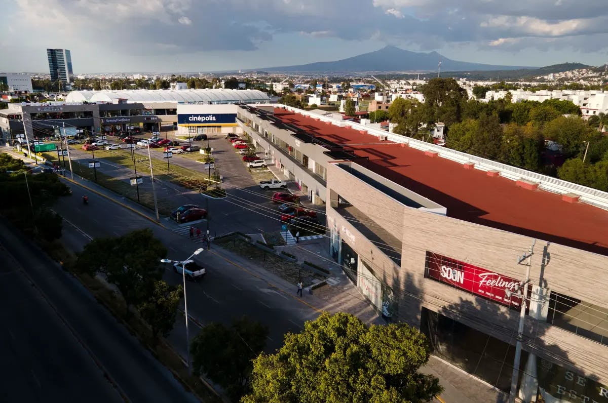 Local Comercial Spot2