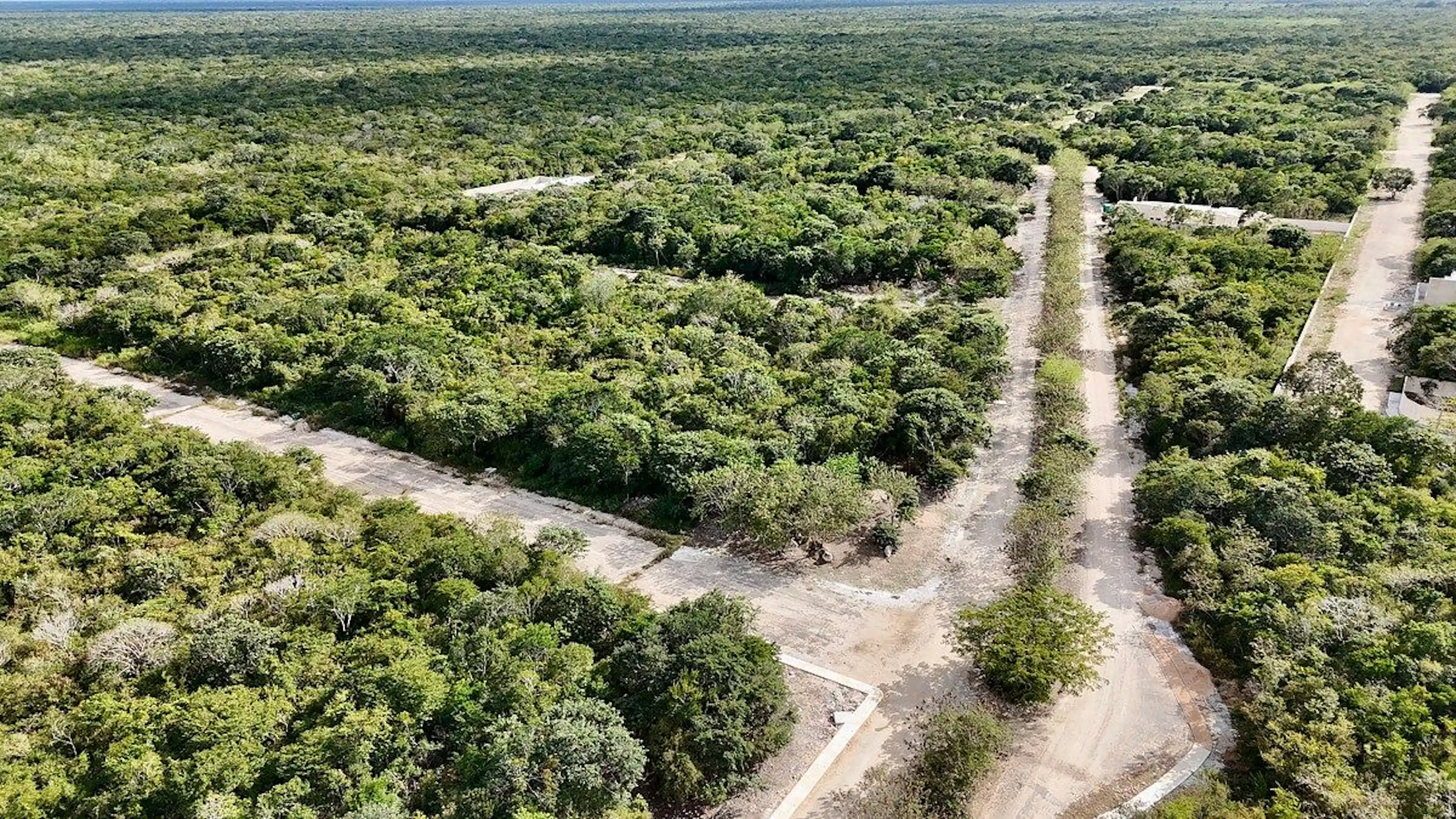 LOTE EN VENTA EN ALENA RESIDENCIAL, CARRETERA MÉRIDA–PROGRESO