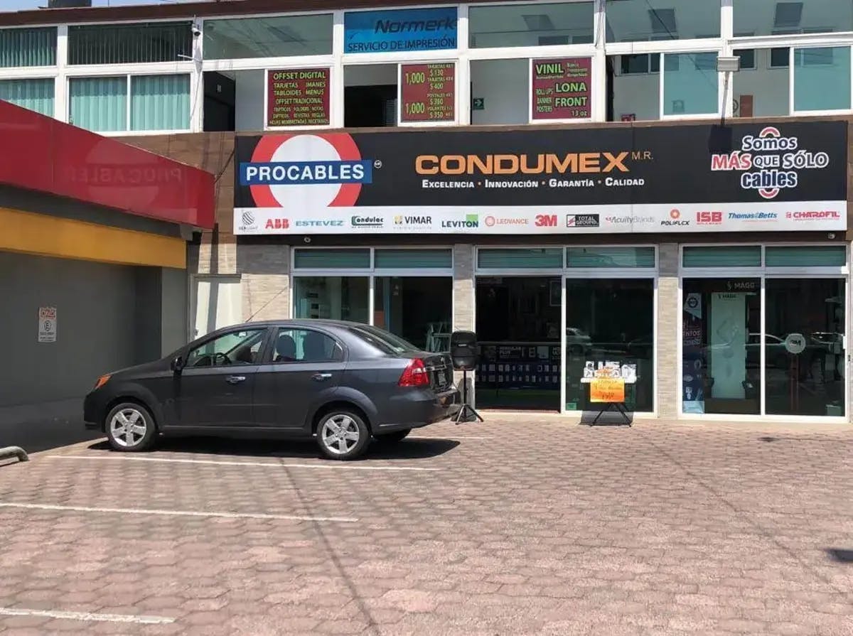 Local Comercial Spot2